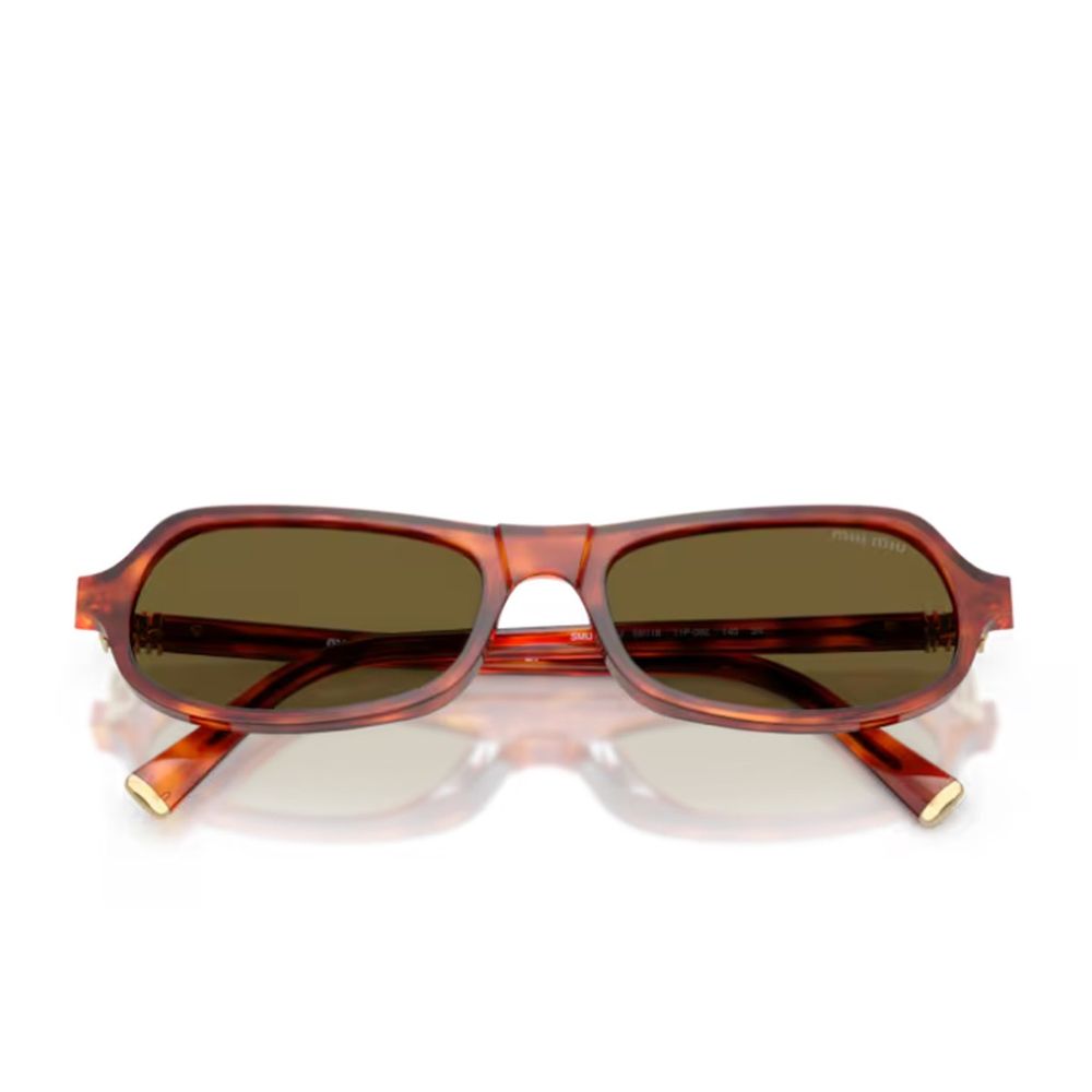 Sculpted Cognac Havana Sunglasses with Retro Flair