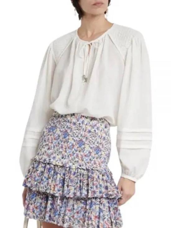 Lightweight White Blouse with Voluminous Sleeves