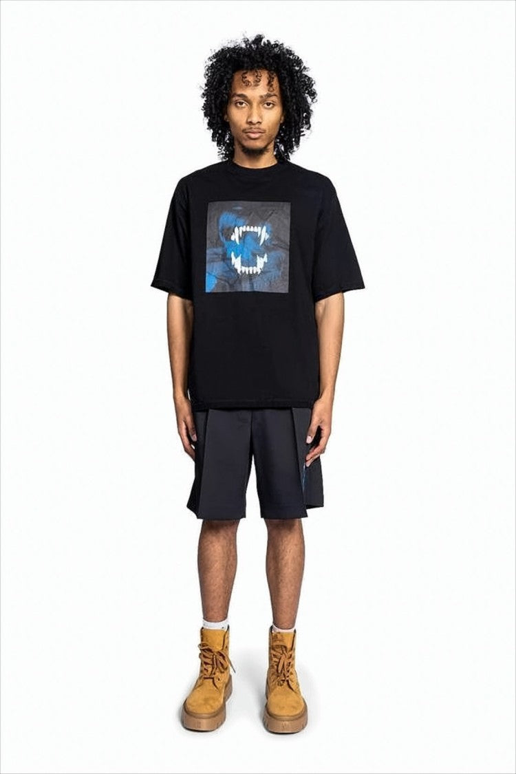 Graphic Print Black Short-Sleeve T-Shirt with Relaxed Fit