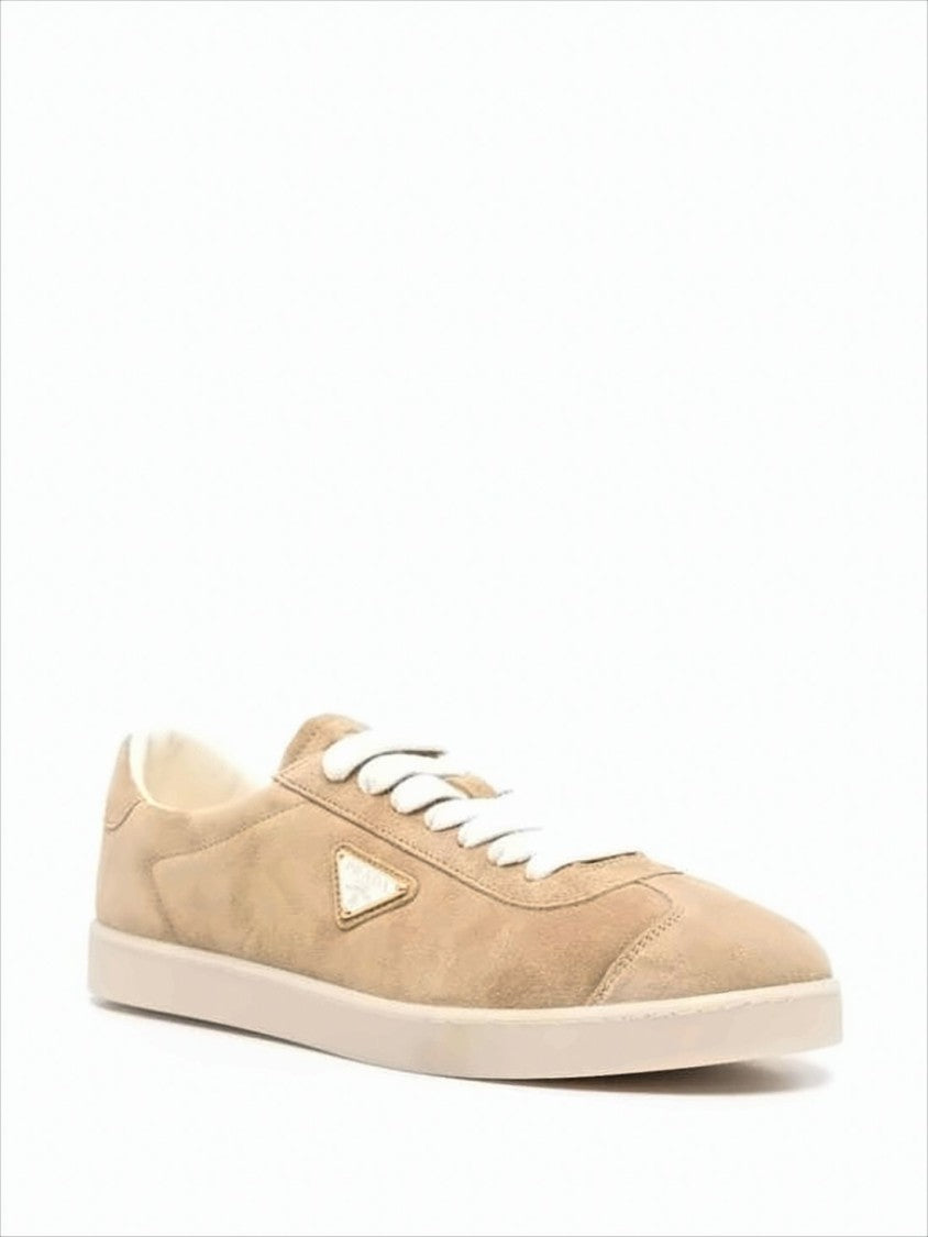 Low-Profile Suede Sneakers With White Rubber Sole