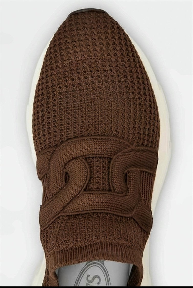 Sporty Brown Knitted Sneakers with Rubber Sole