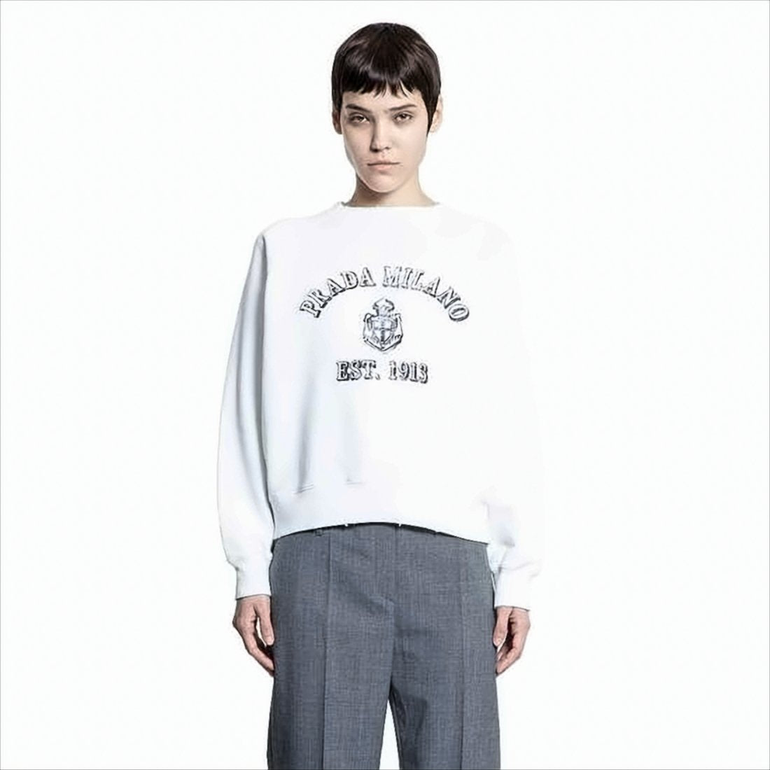 Long-Sleeve White Sweatshirt with Embroidered Logo