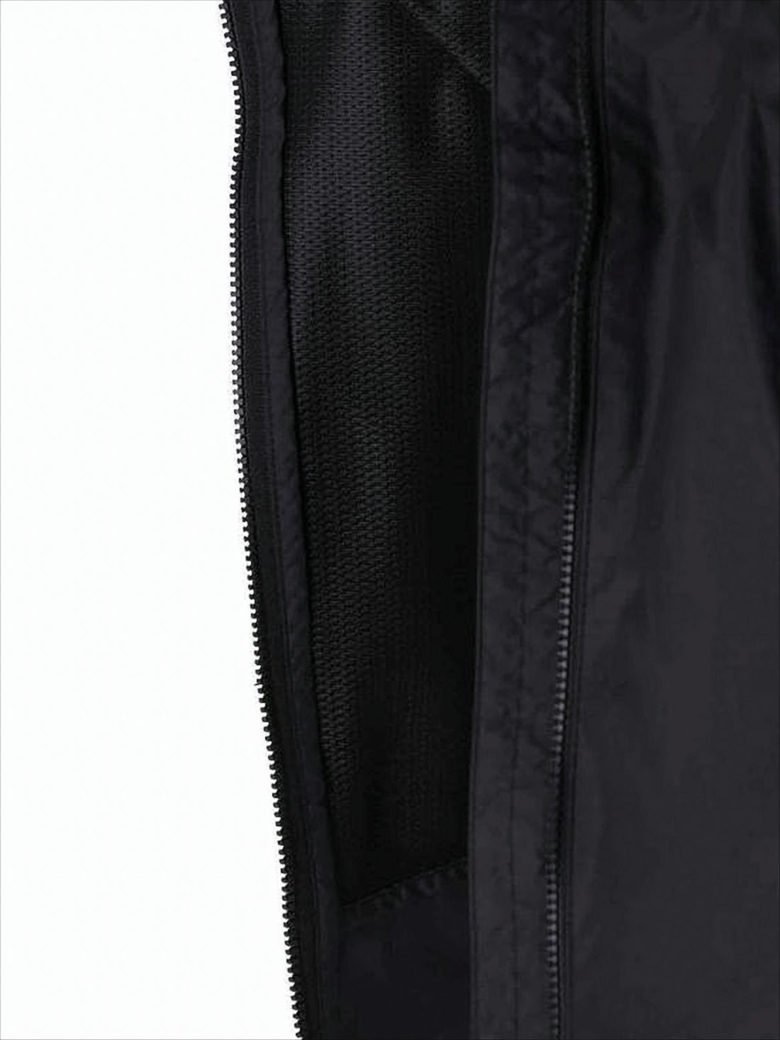 Black Lightweight Jacket With Zipper Closure