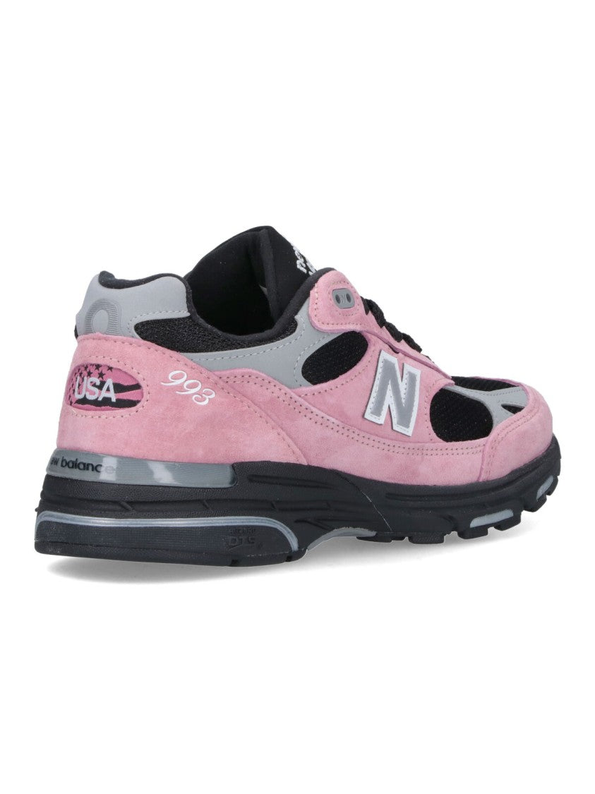 Pink Sneakers With Classic Lace-Up Design