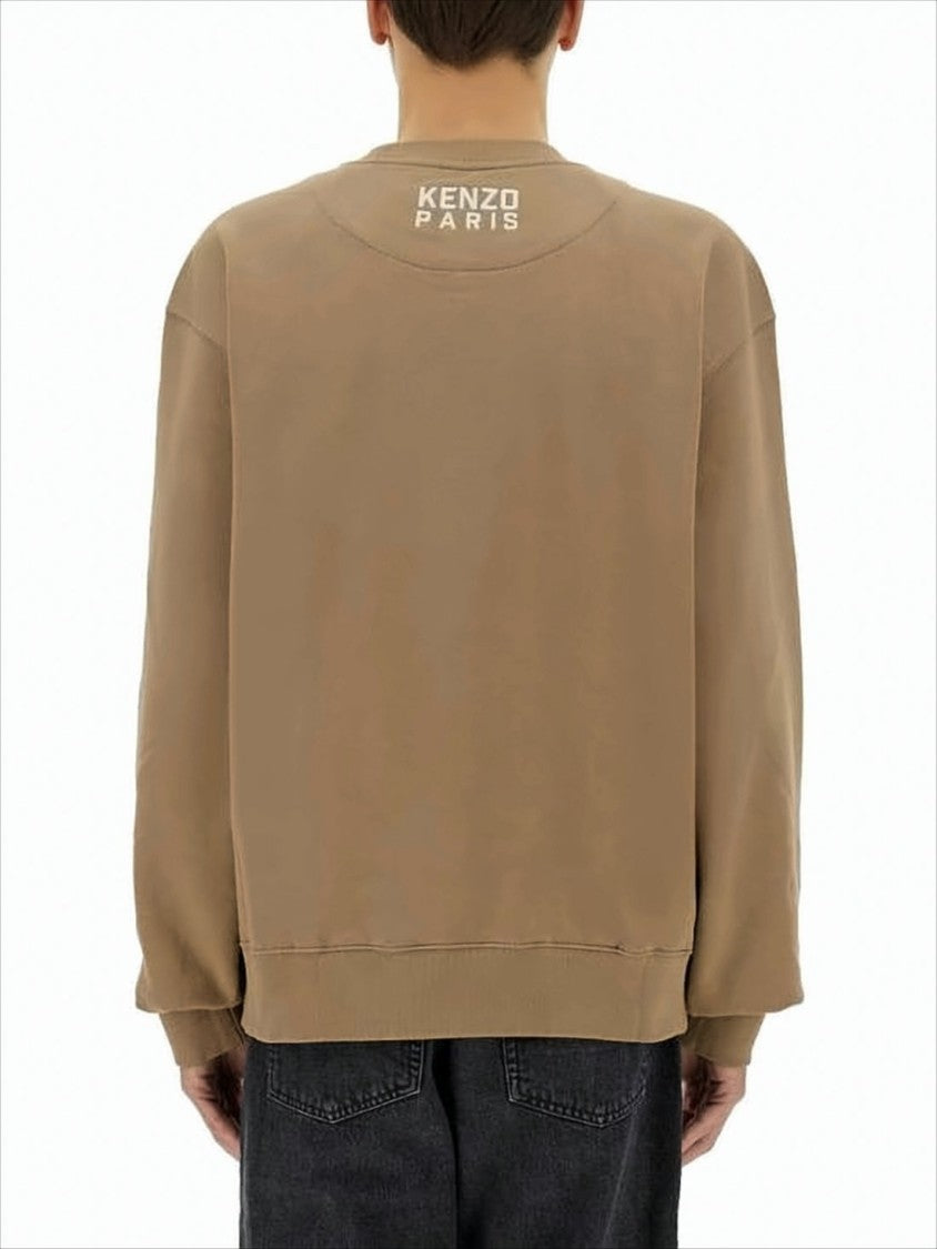 Relaxed Fit Long-Sleeve Sweatshirt with Bold Graphic Design