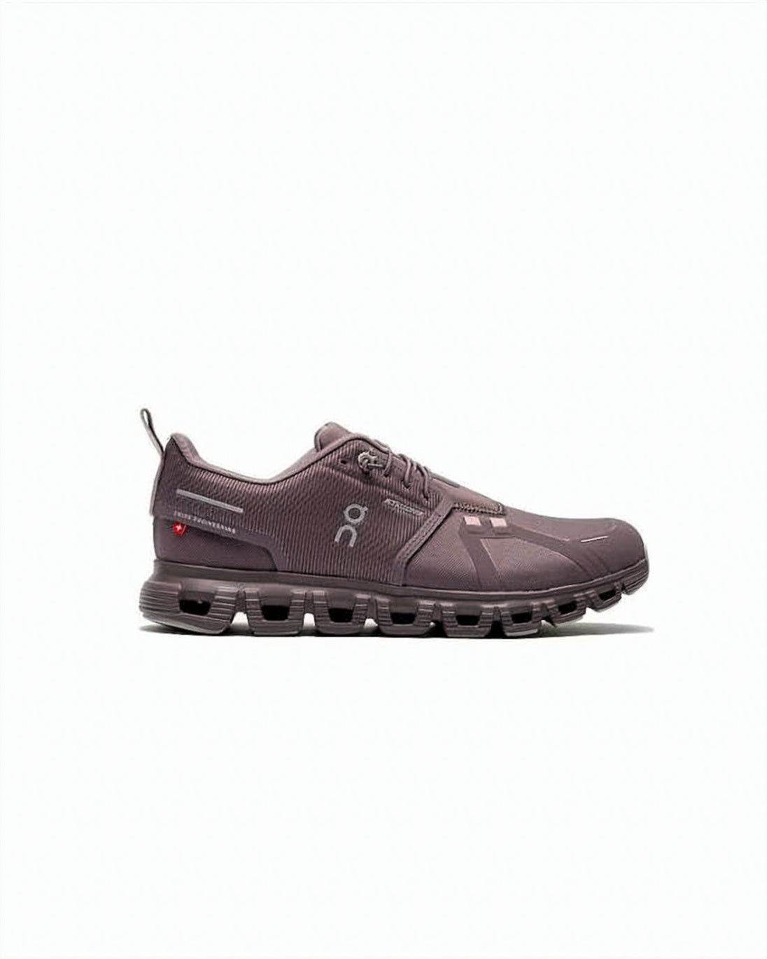 Sleek Modern Sneakers with Recycled Polyester Upper