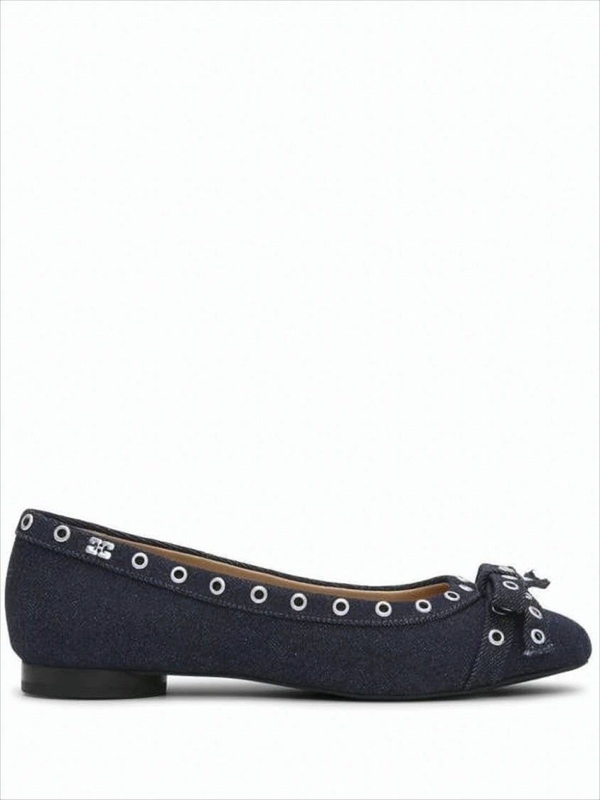 Pointed Toe Flat Shoes With Decorative Bow And Metal Eyelets