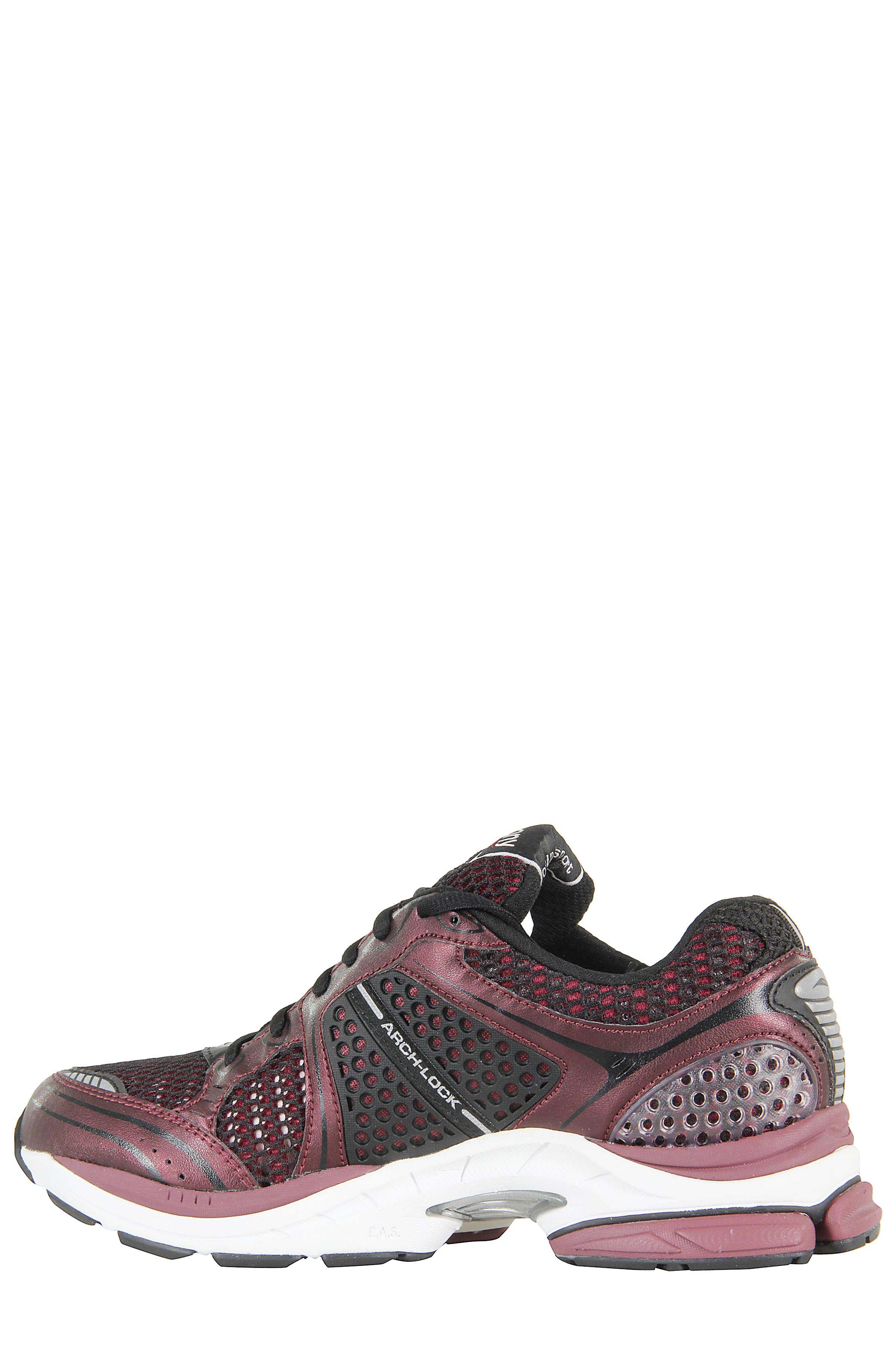 Progrid Triumph 4 Athletic Sneakers