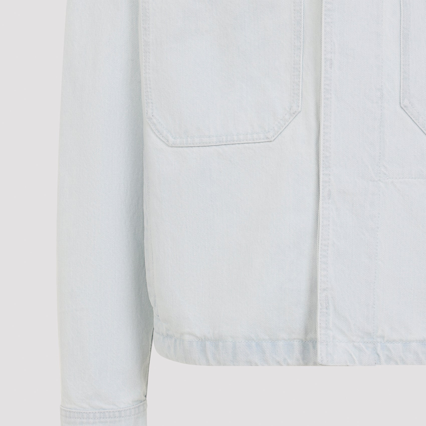 Lightweight Cotton Jacket With Pointed Collar And Functional Pockets