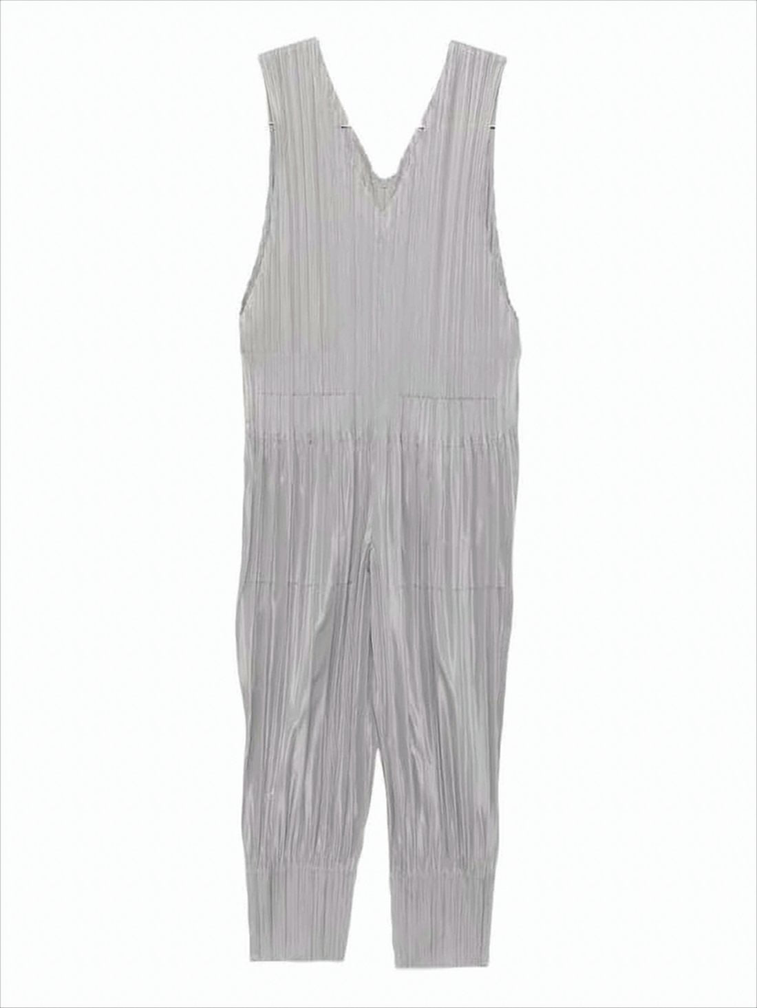 Pleated Textured Sleeveless Jumpsuit with V-Neckline