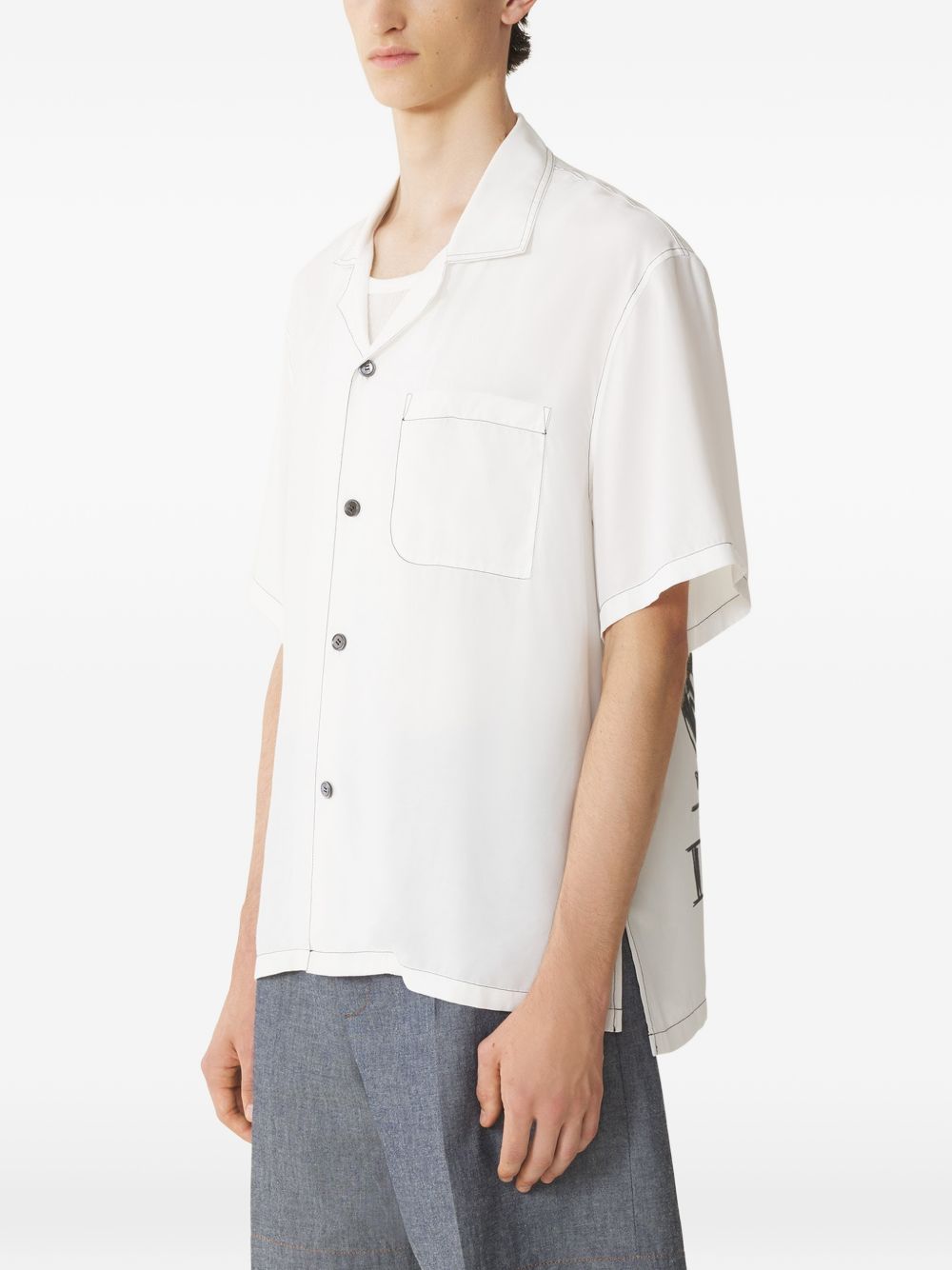 Short-Sleeved Shirt with Graphic Print and Contrast Stitching