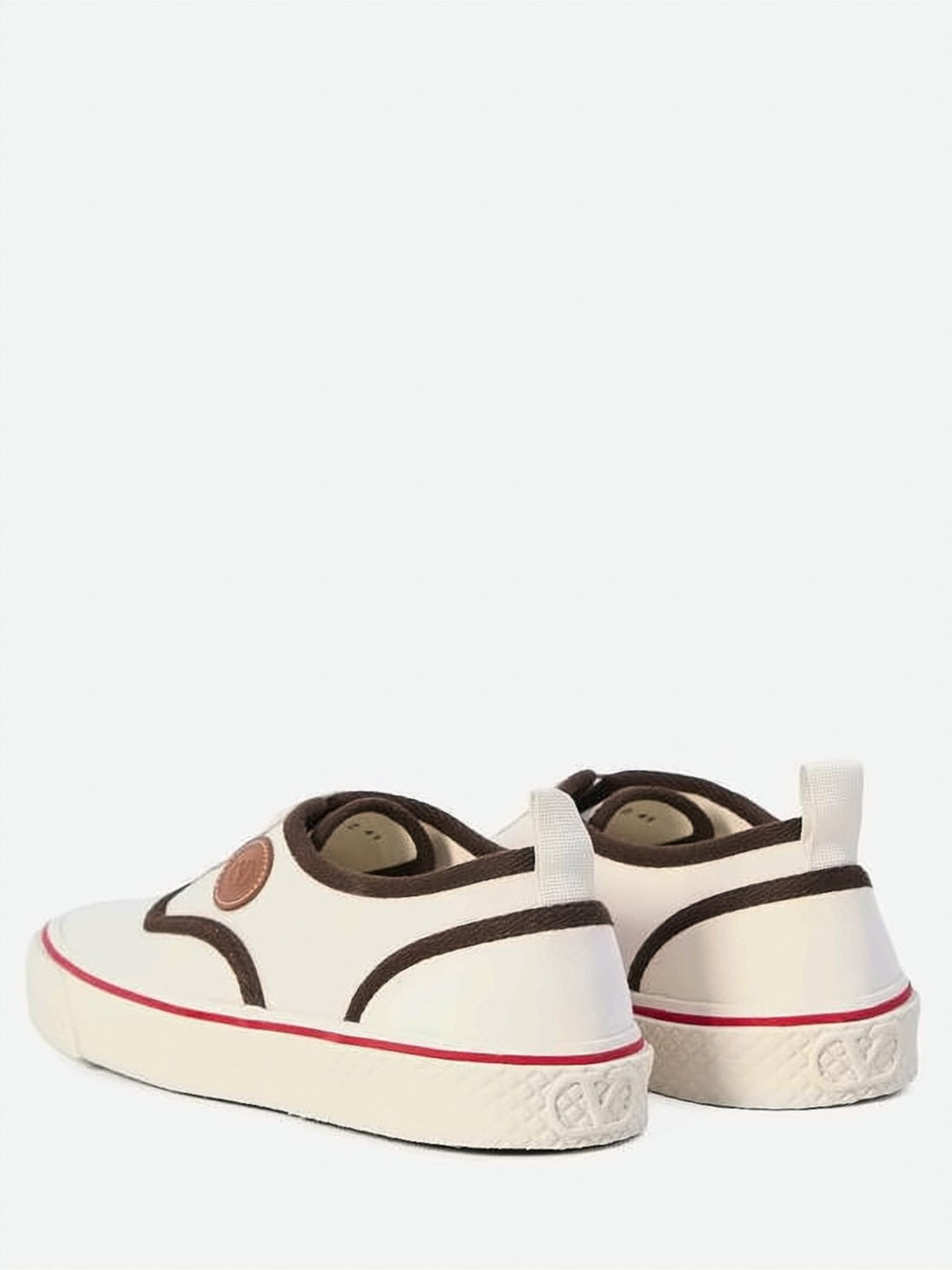 Low-Top Sneakers With Creamy Cotton Upper