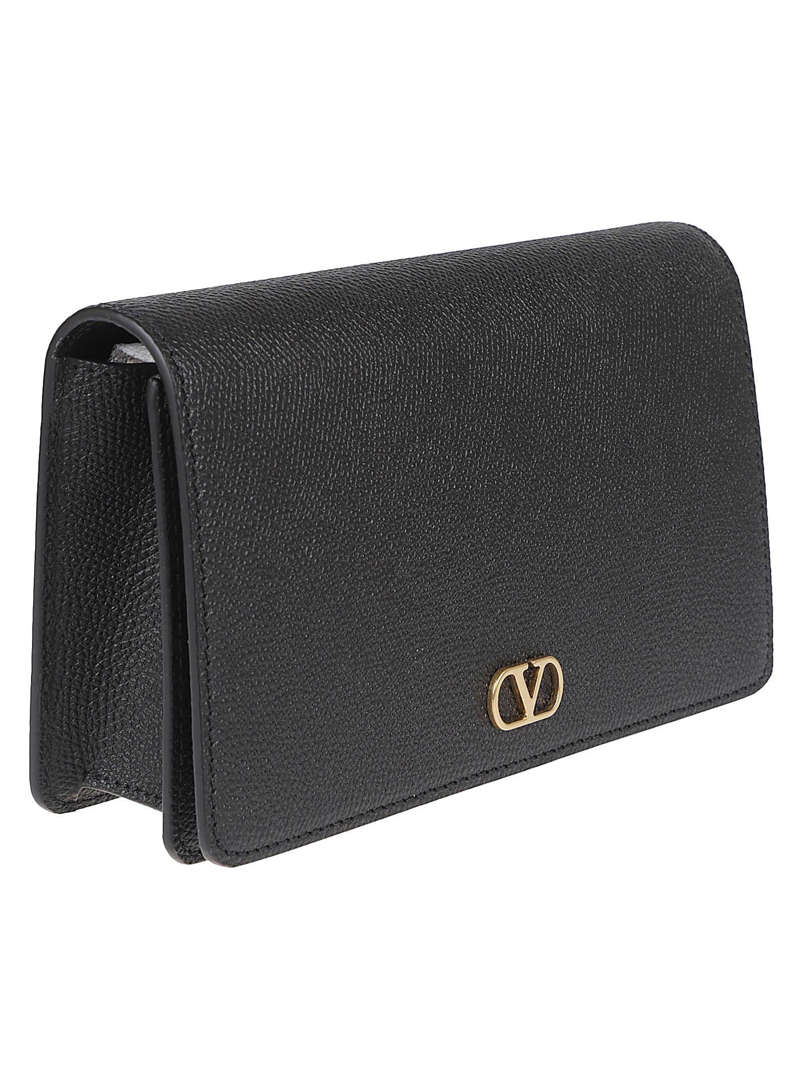 Textured Leather Handbag With Magnetic Closure