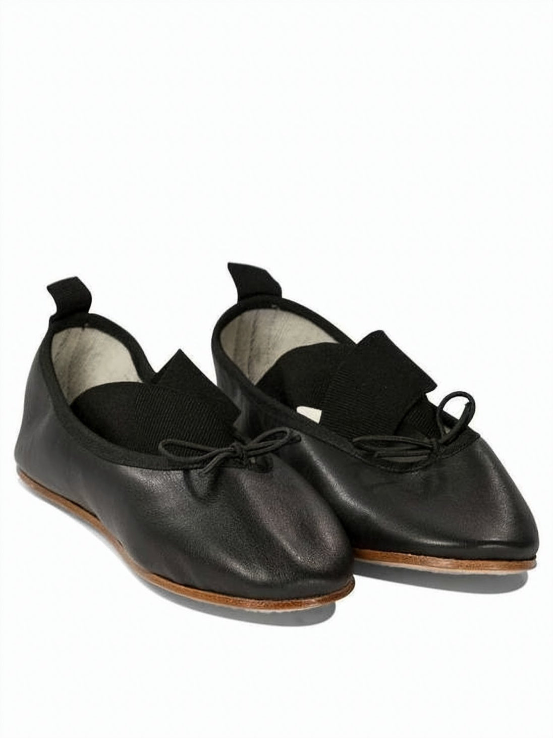 Smooth Leather Flats with Delicate Bow Detail