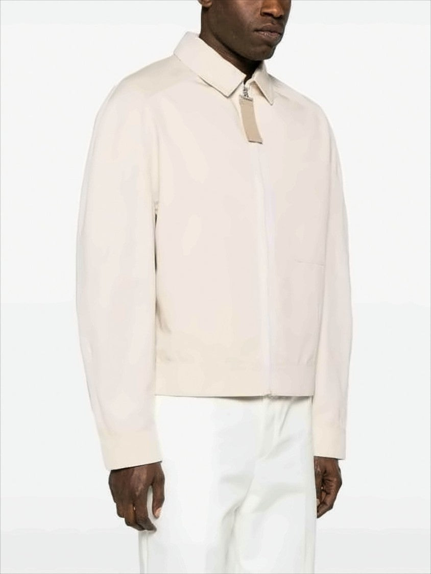 Cropped Minimalist Jacket with Zip Closure