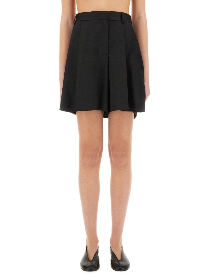 Black Wool Shorts With Pleated Design