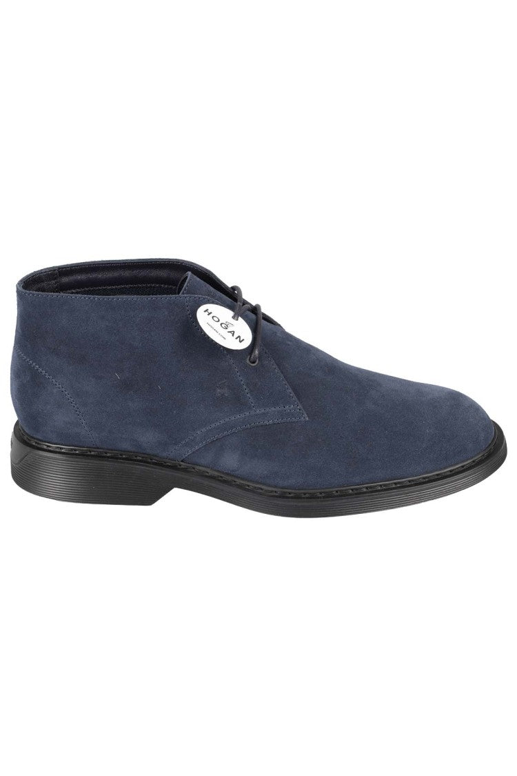 H576 Clark Suede Lace-Up Ankle Boot