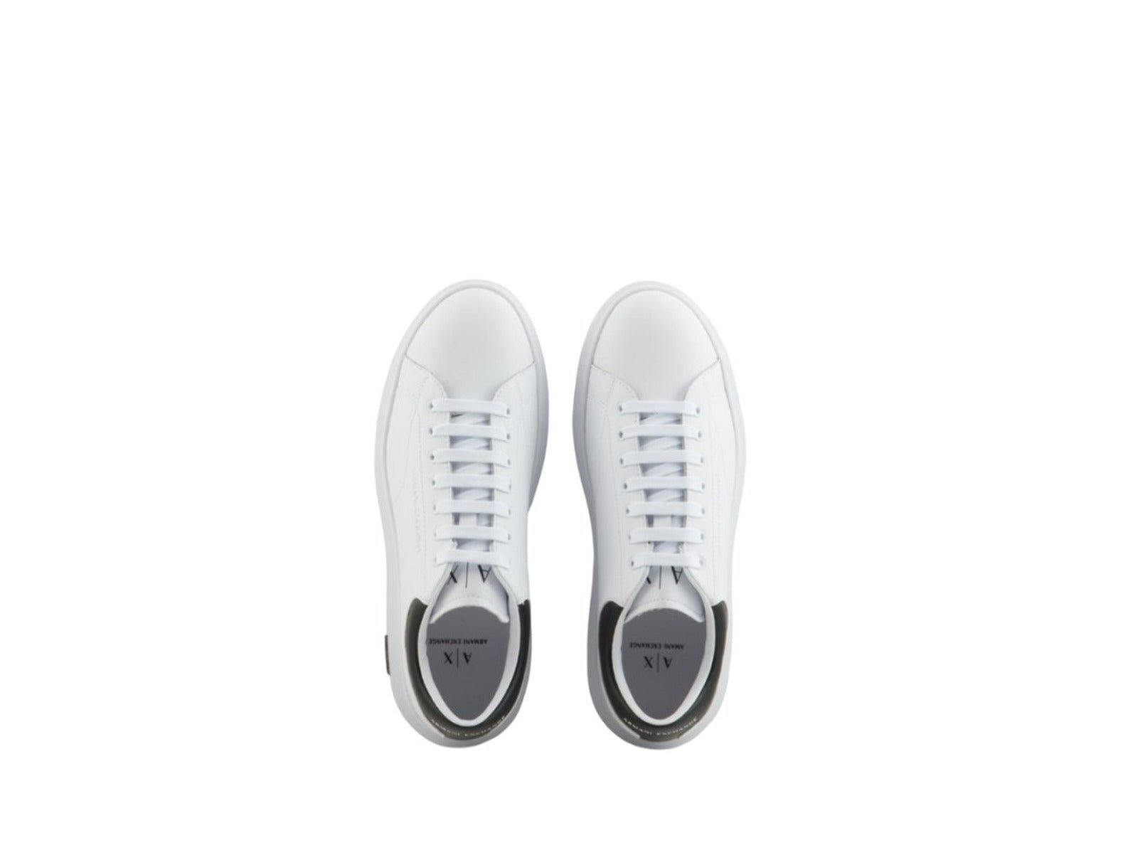 Minimalistyczne Skórzane Sneakersy Z Kontrastową Piętą