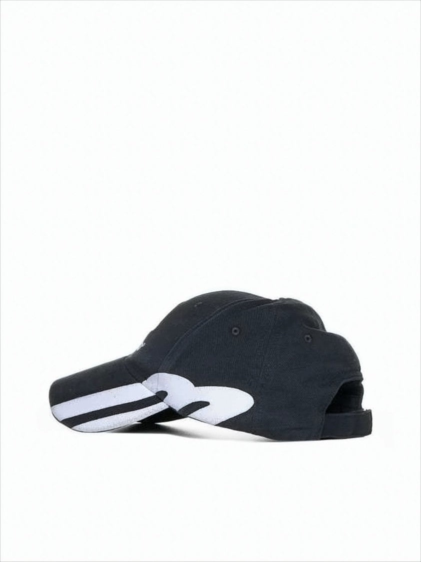 Structured Baseball Cap with Bold Graphic Accents