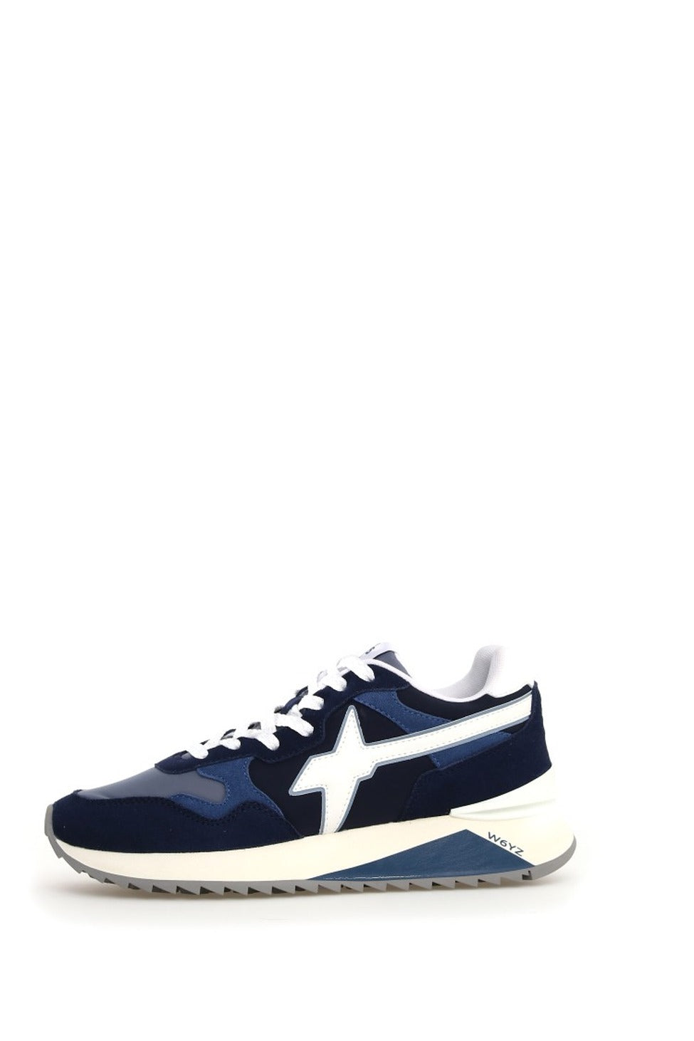 Avant-Garde Sneakers With High-Performance Design