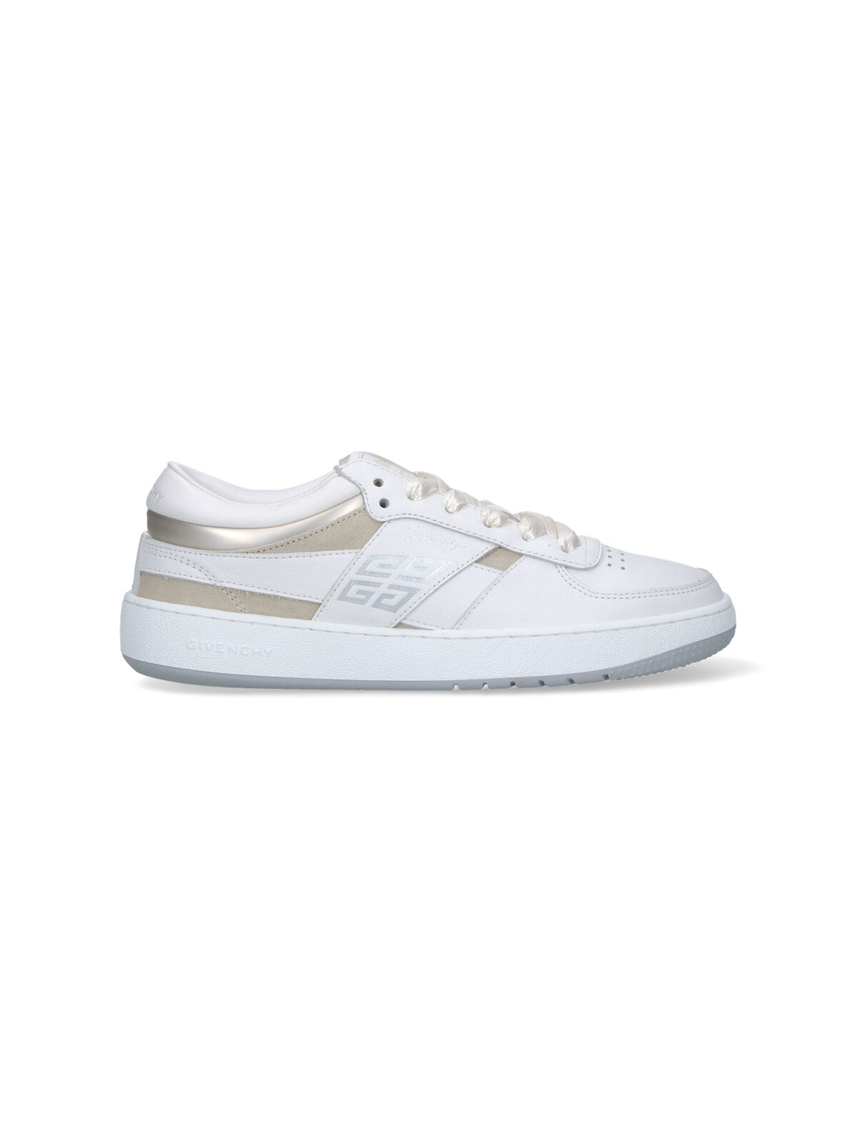 Minimalist White Sneaker with Classic Silhouette