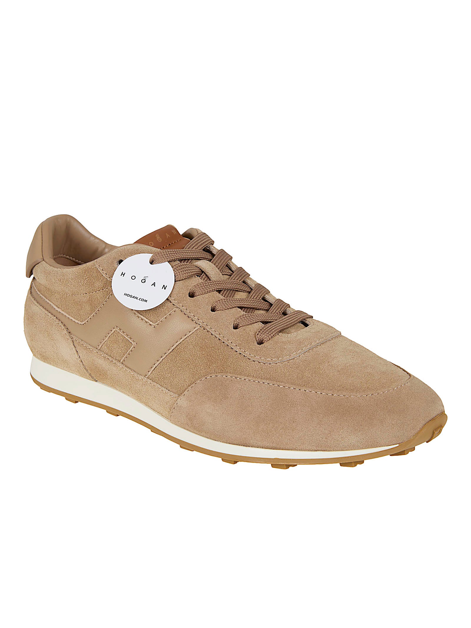 Low-Profile Retro-Inspired Sneakers