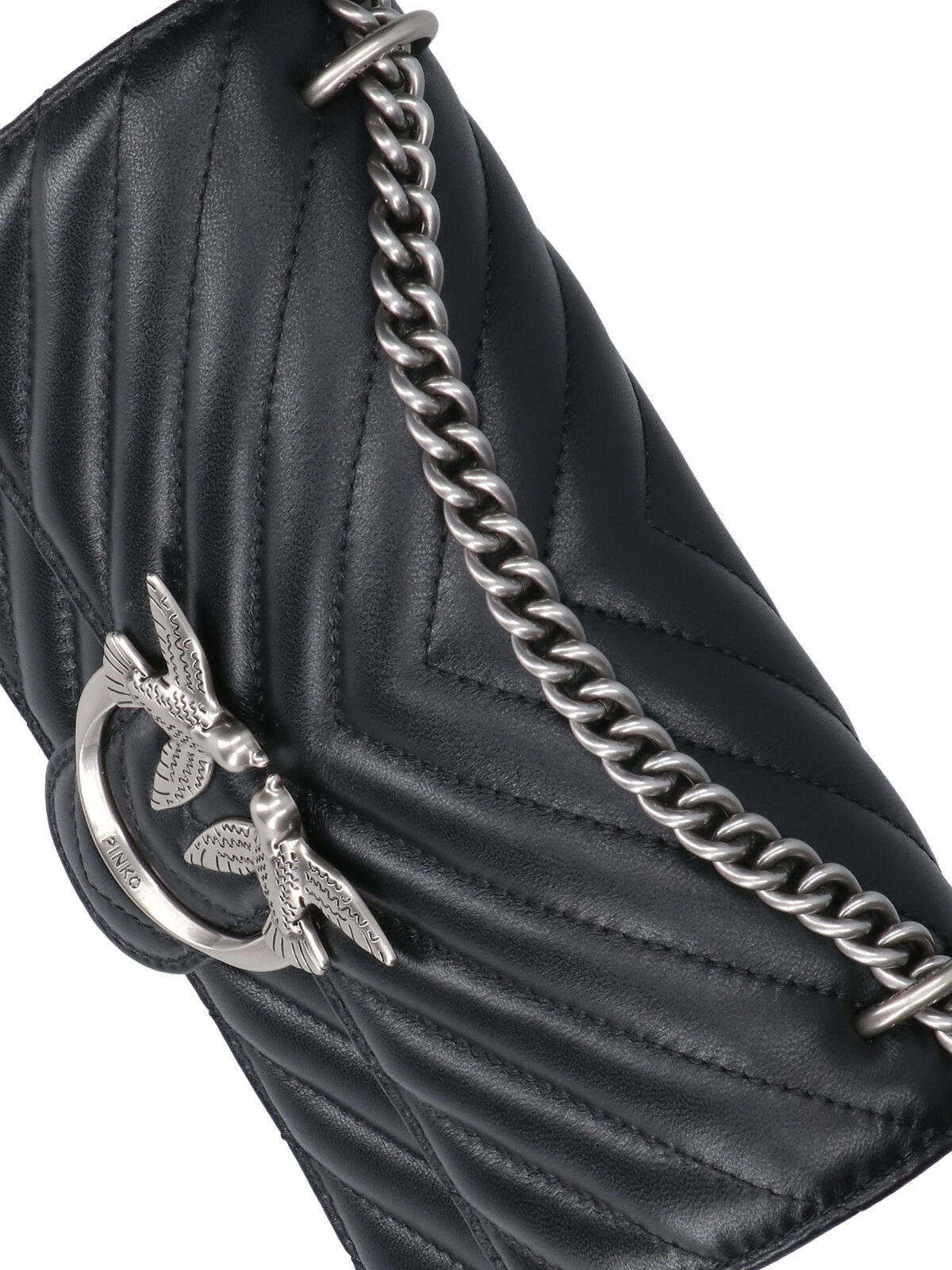 Structured Black Handbag With Versatile Carrying Options