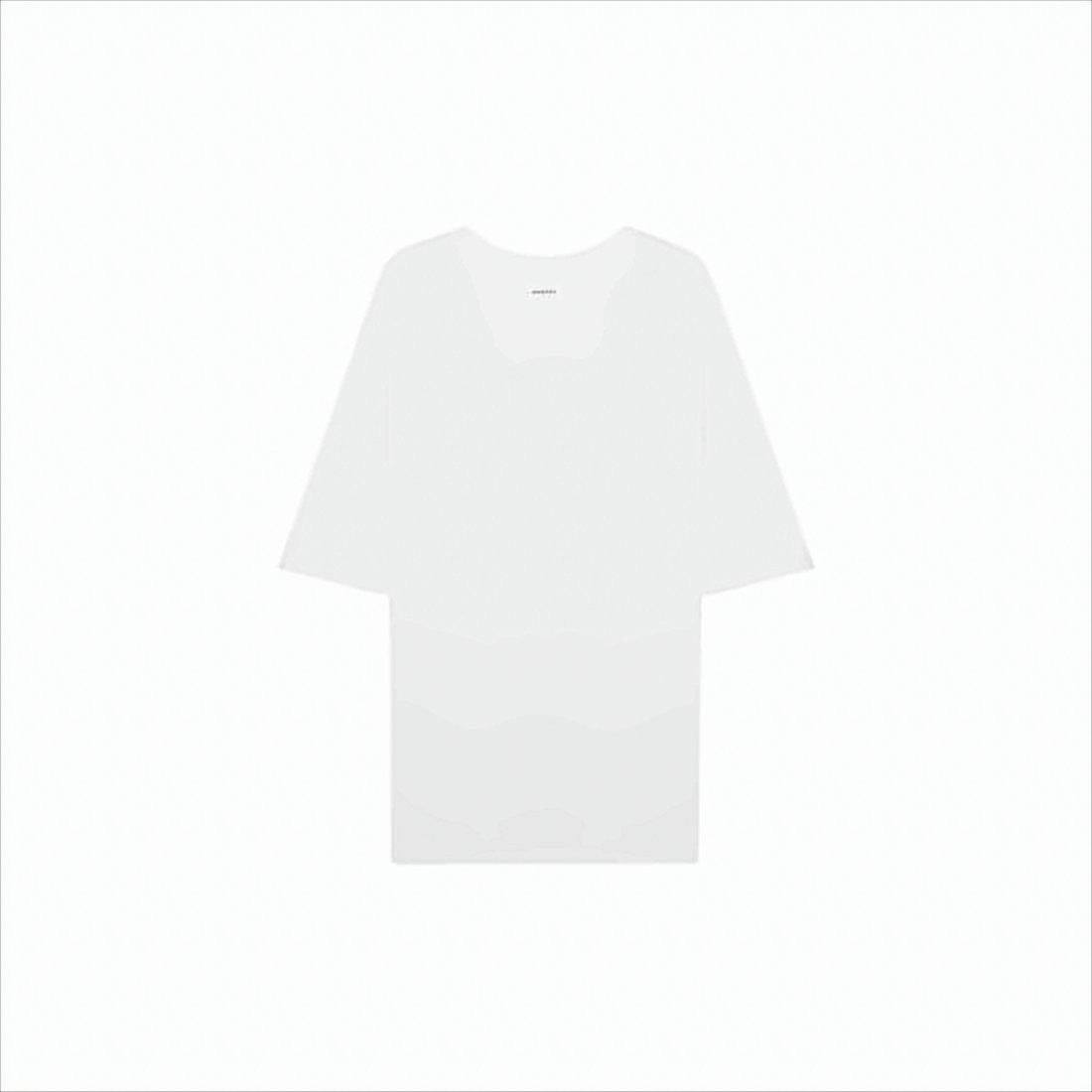 Minimalist Short-Sleeve T-Shirt with Bold Logo Detail