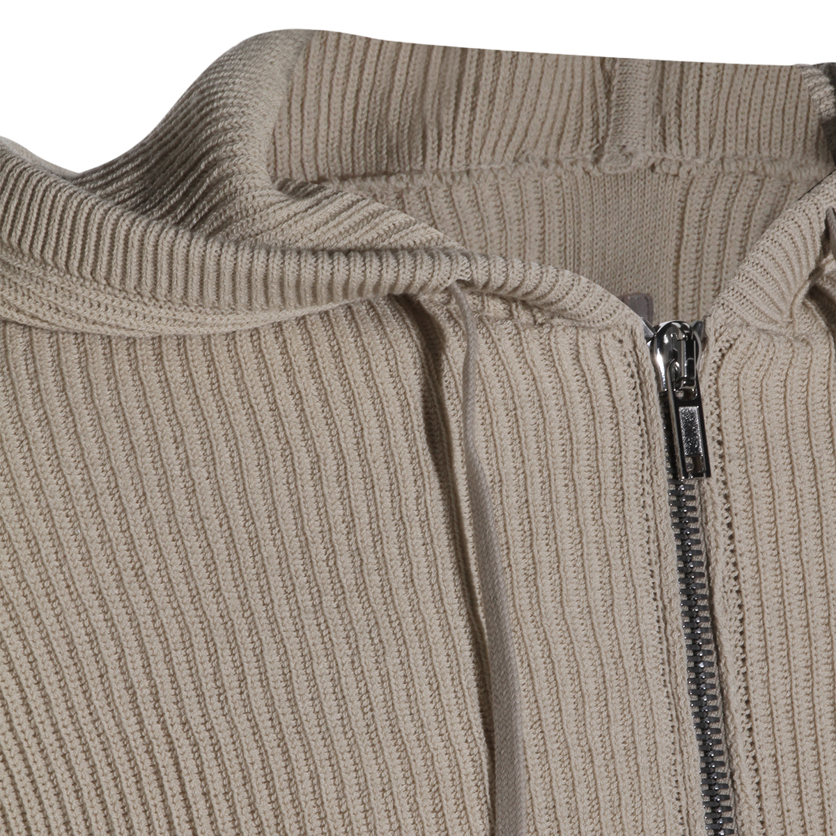 Sweter ze strukturalnej dzianiny