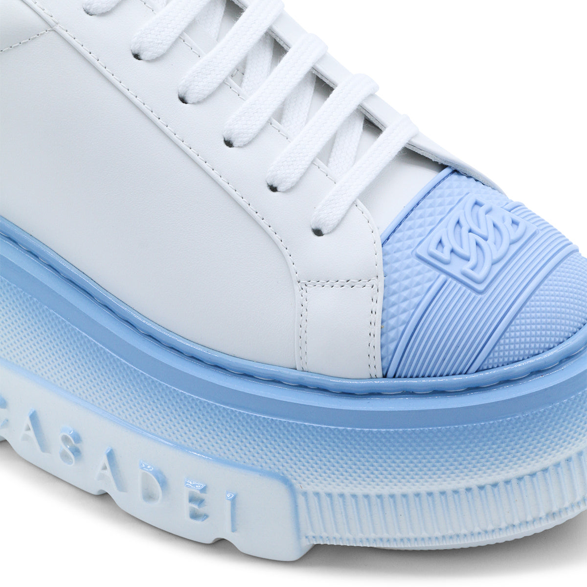 Minimalist White Sneakers with Appeal