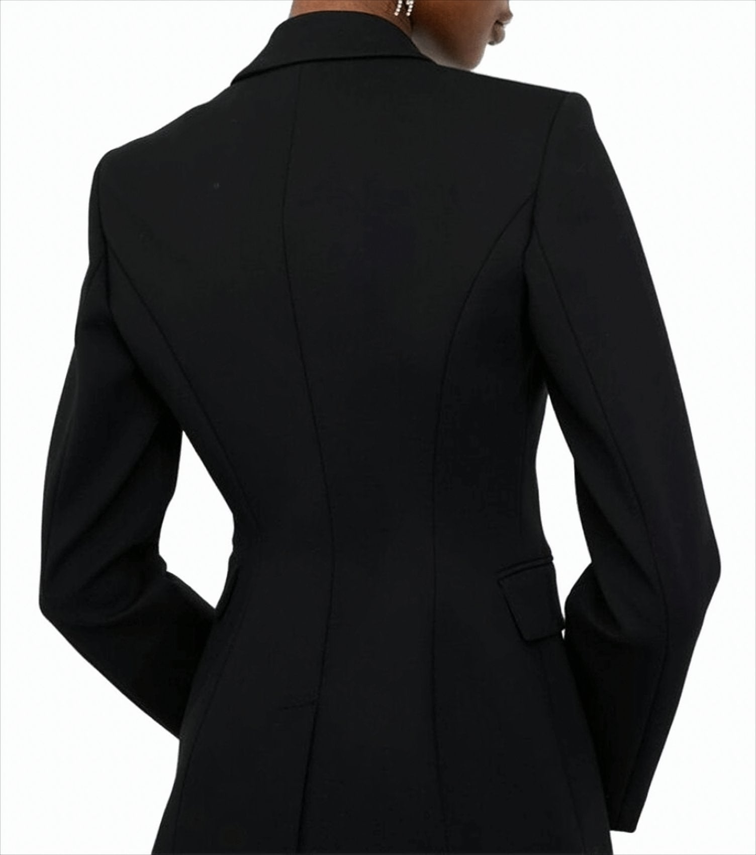 Fitted Black Blazer with Classic Lapels