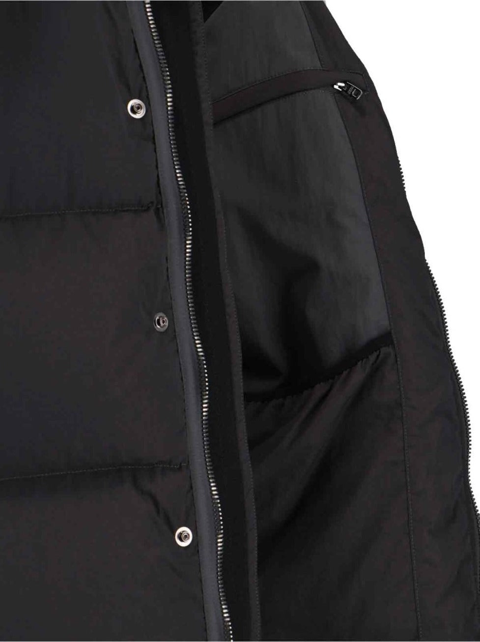 Quilted Black Puffer Jacket With High Collar And Adjustable Hood