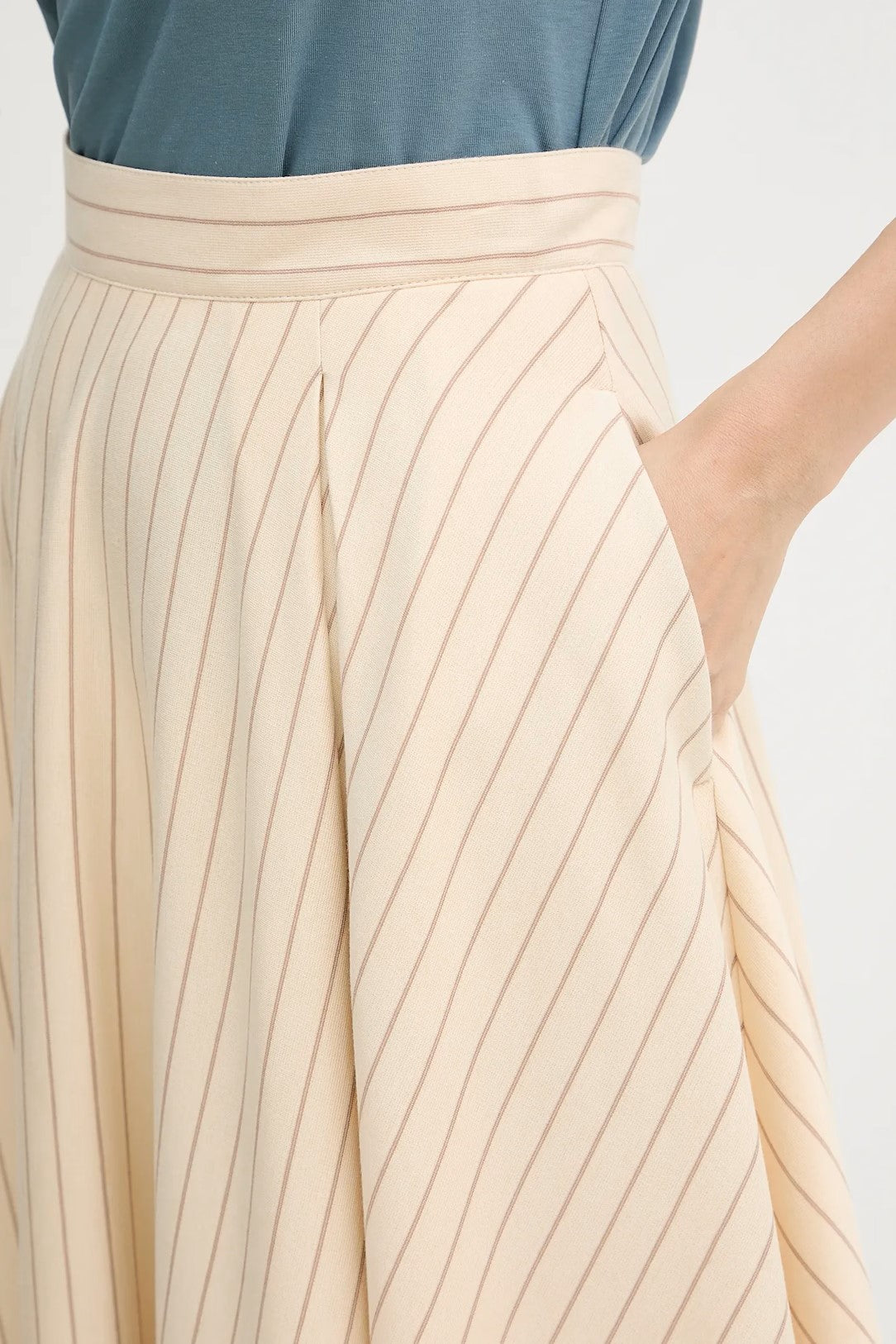 Midi-Length Skirt With Refined Silhouette