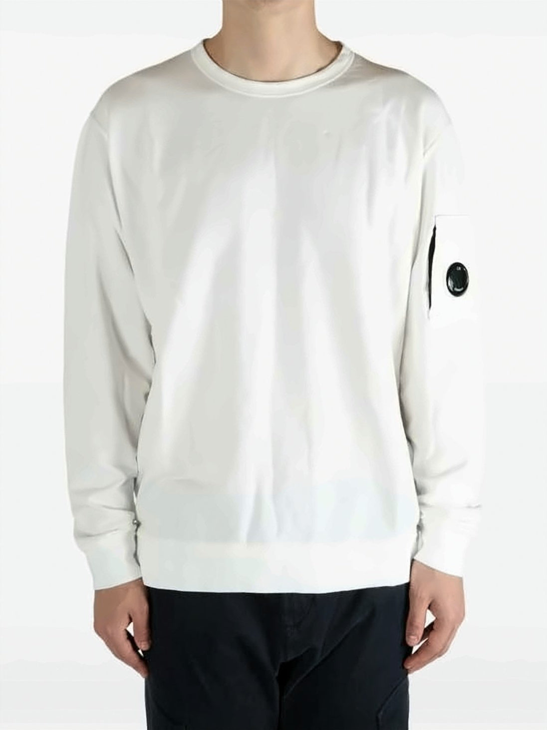 Long-Sleeve Pullover and Lens Detail