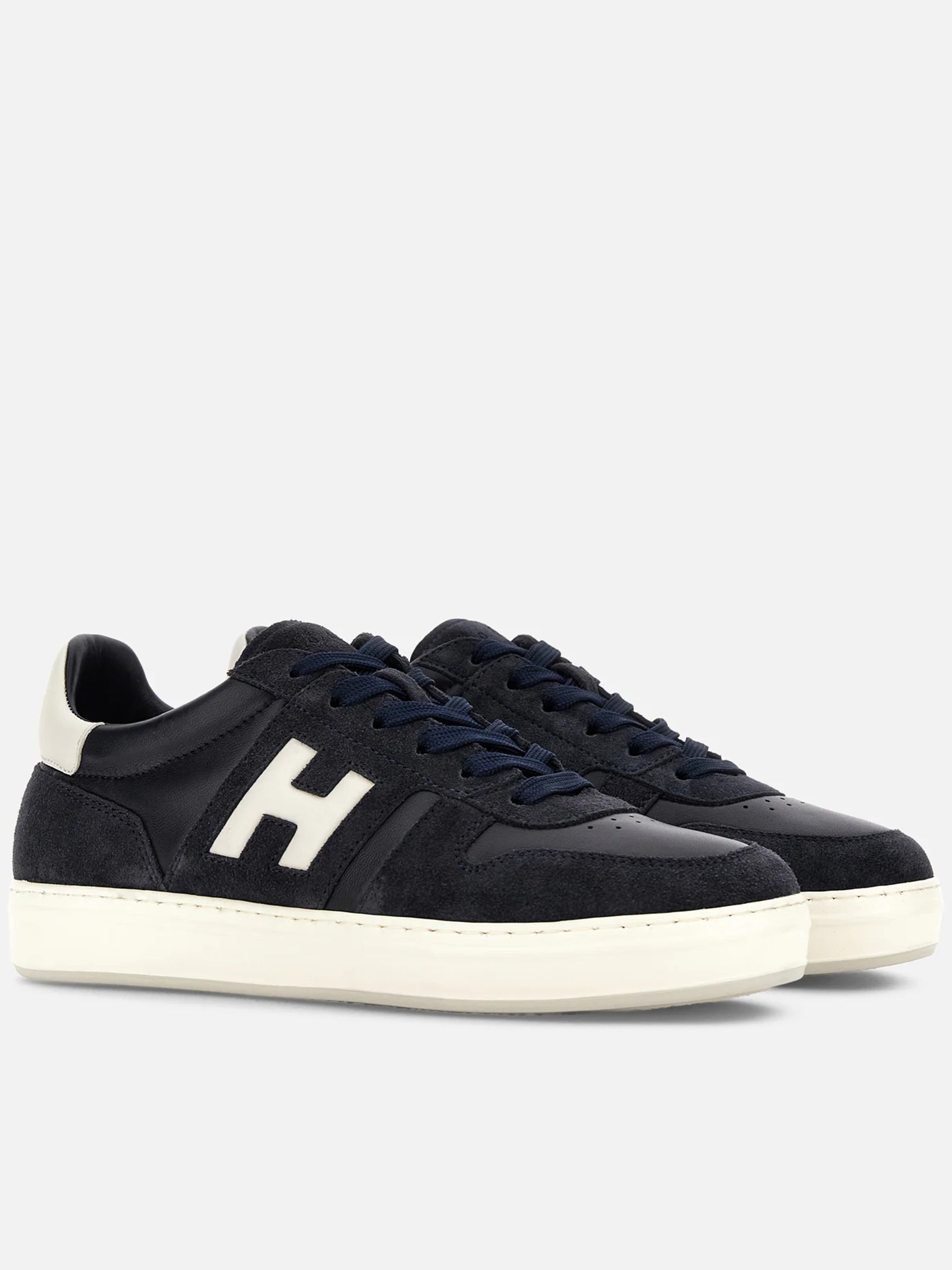 Black Low-Top Suede Texture Contrast Sneakers