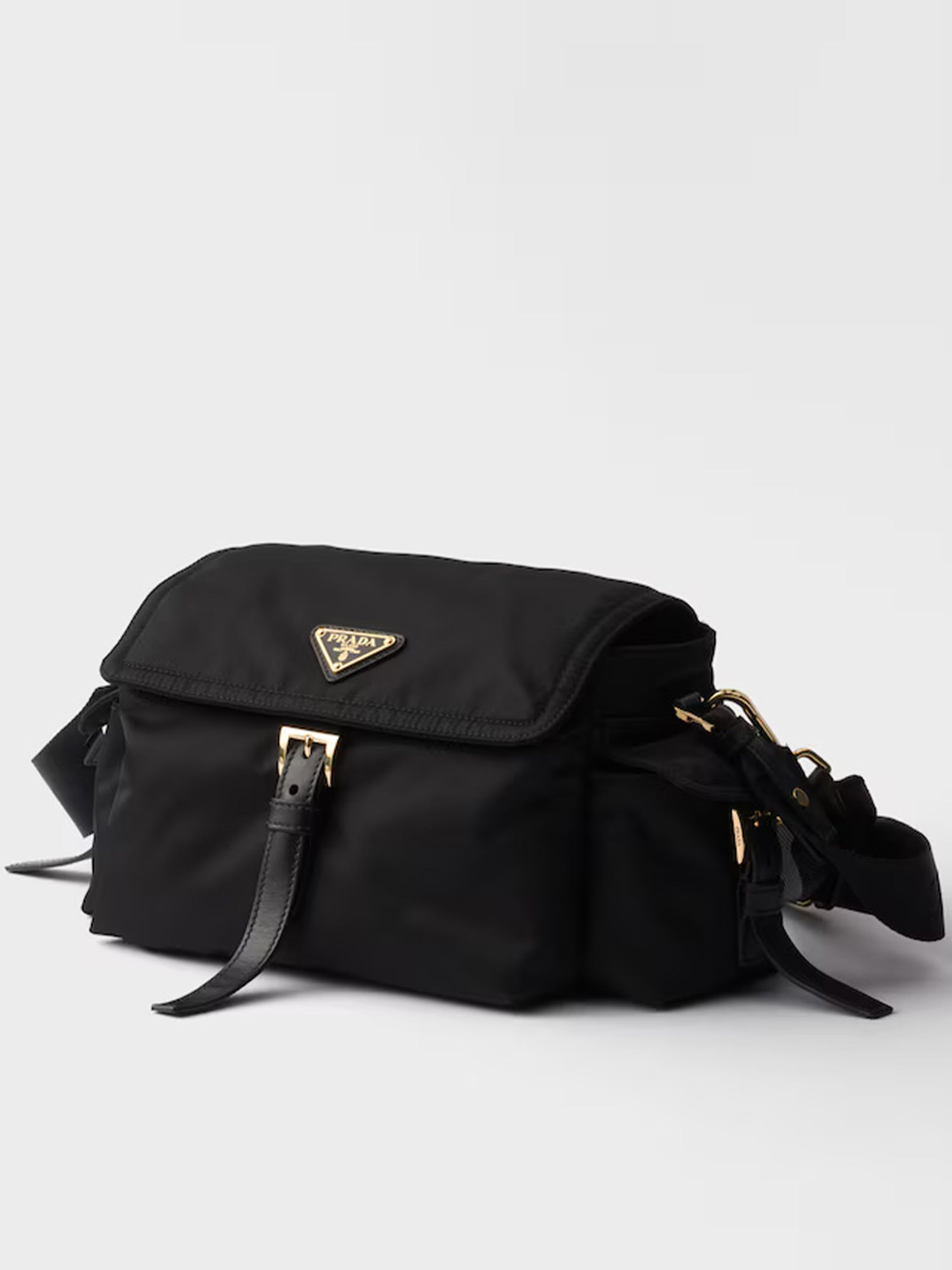 Medium Black RE-NYLON Borsa Explore Bag