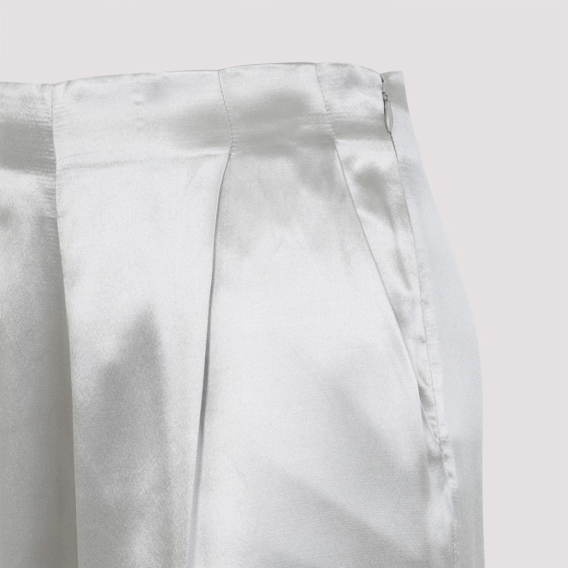 High-Waisted Silver Trousers With Tailored Fit