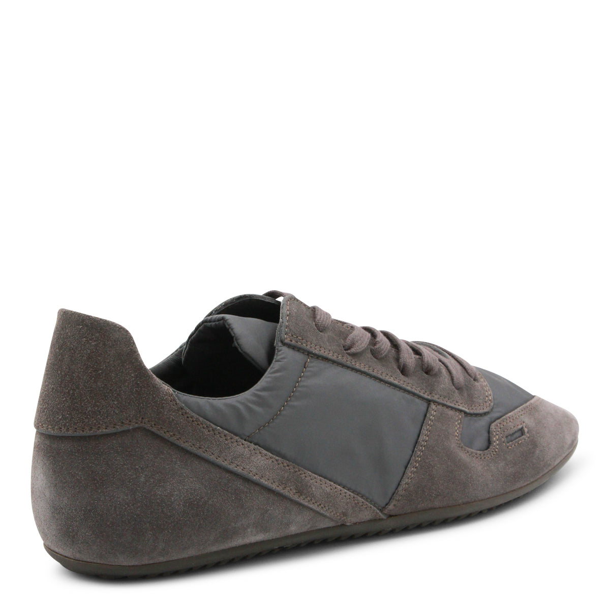 Low-Profile Sneakers With Smooth