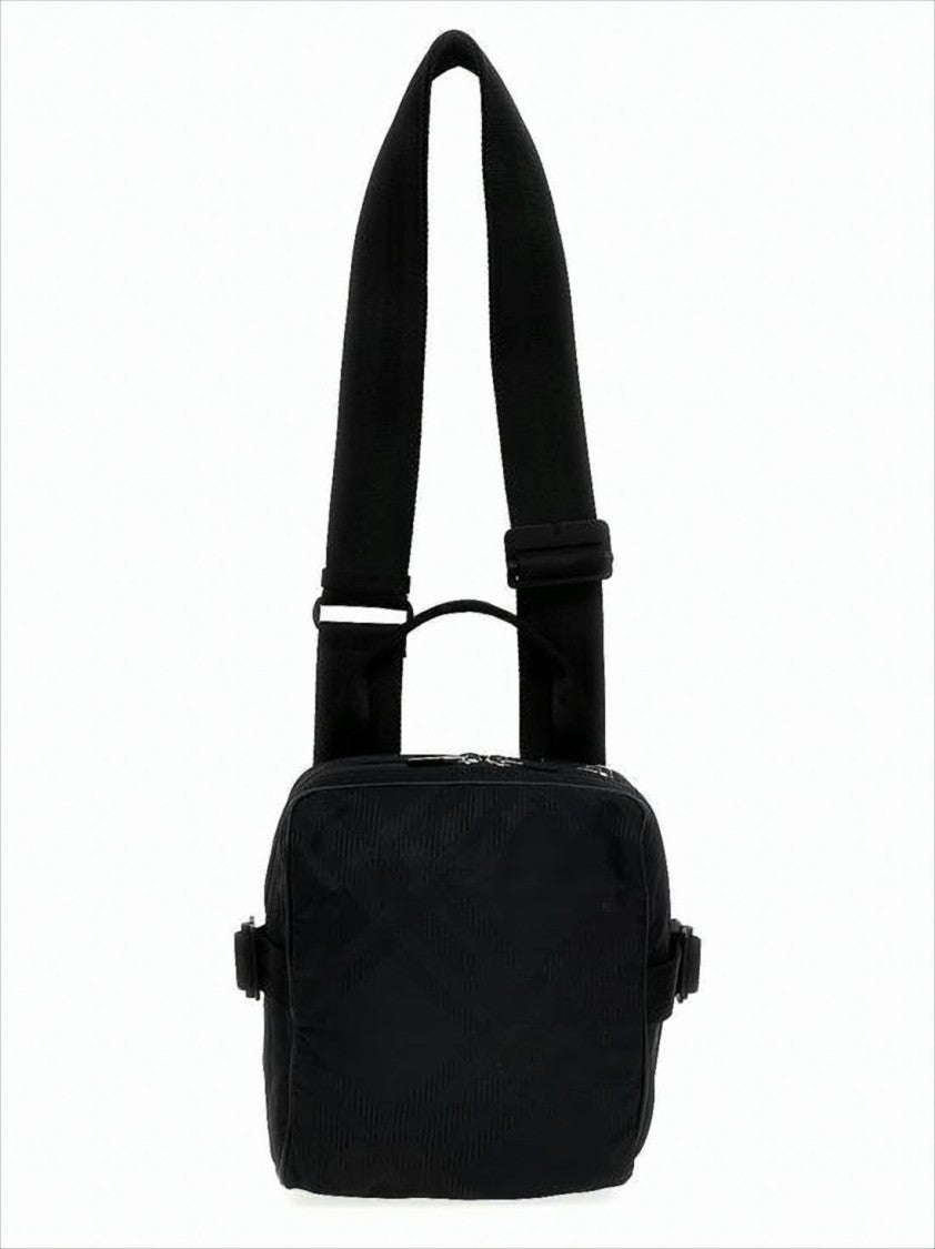Textured Compact Tote with Adjustable Strap and Versatile Design