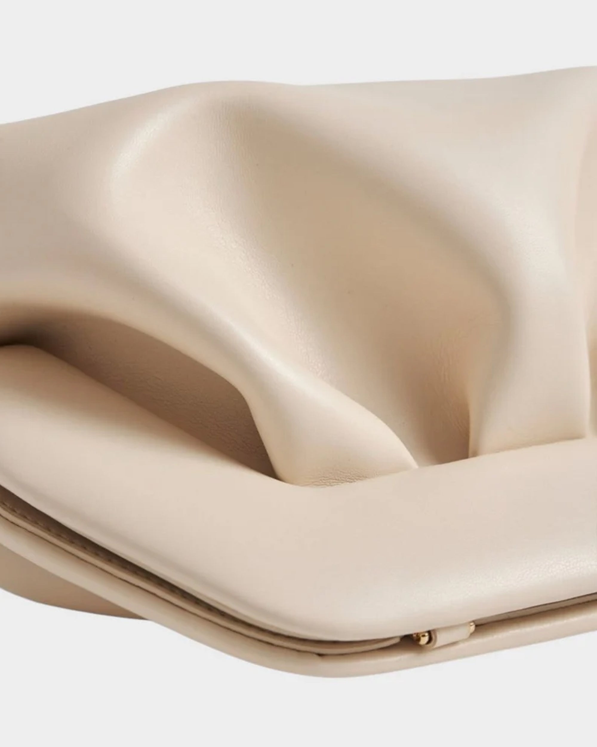 Bios Medium Vegan Butter Cream Bag