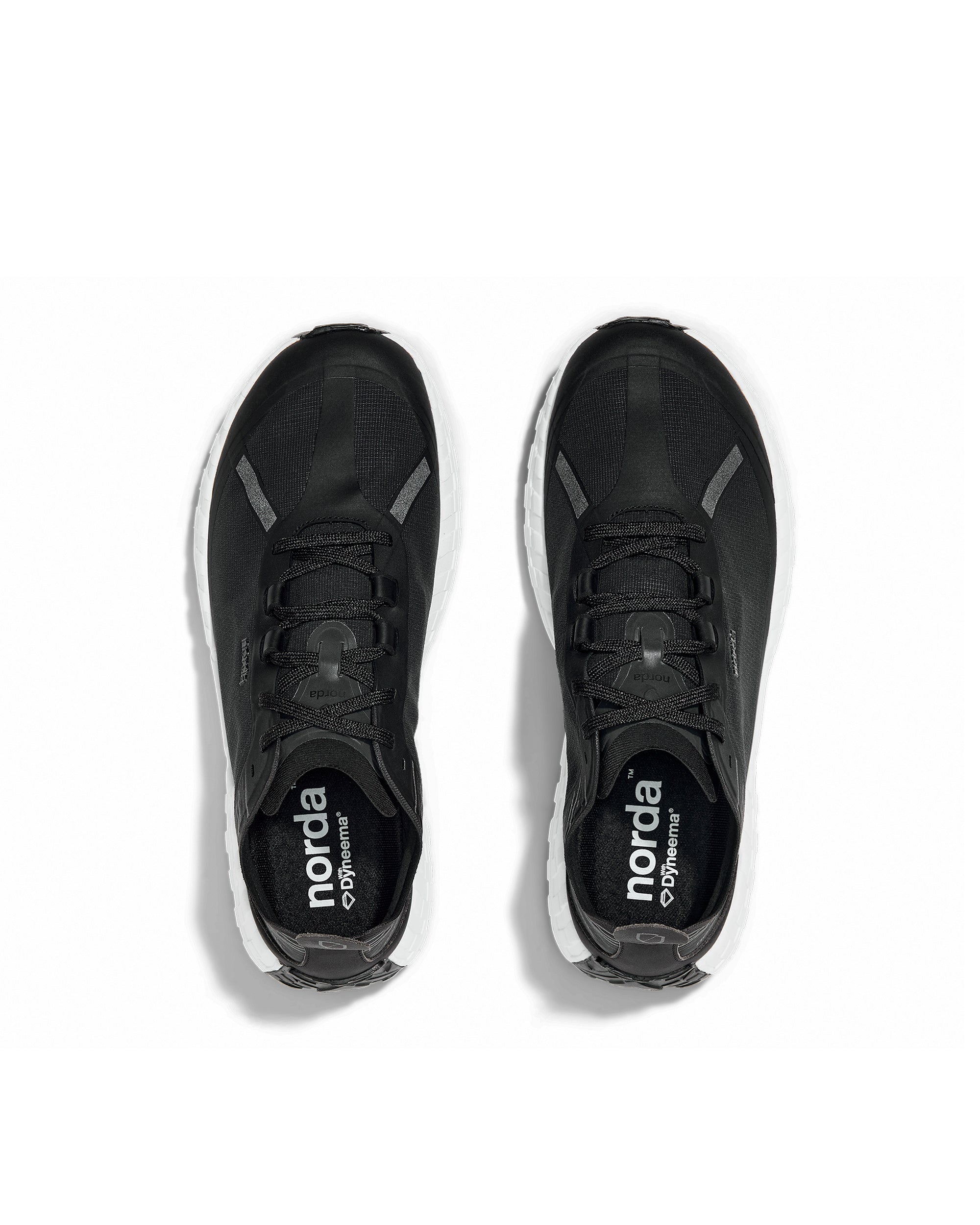 001-M Sneakers In Core Black