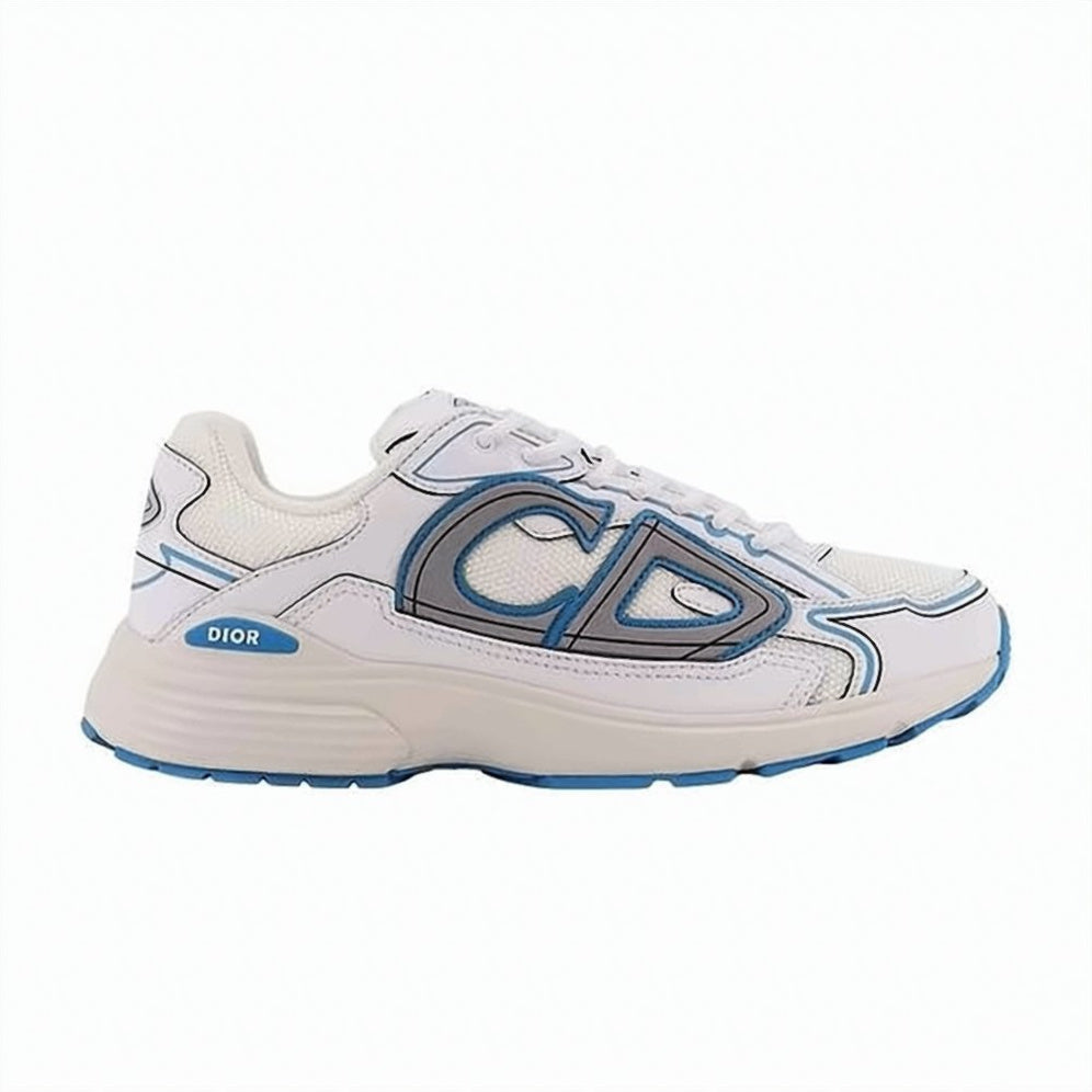 Low-Profile Sneakers With Textured Upper And Contrasting Sole