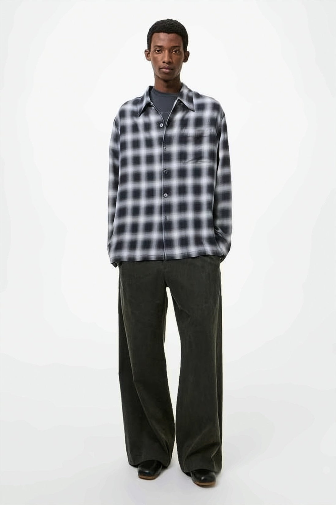 Blurred Checkered Long-Sleeve Shirt With Classic Collar