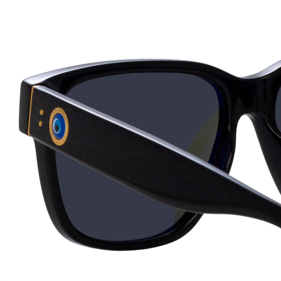 Perry D-Frame Sunglasses In Bl