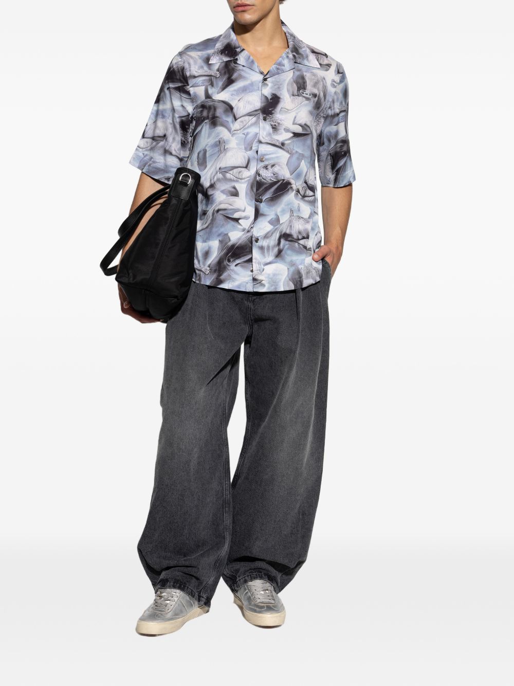 Short-Sleeved Shirt With Grey Dolphin Print