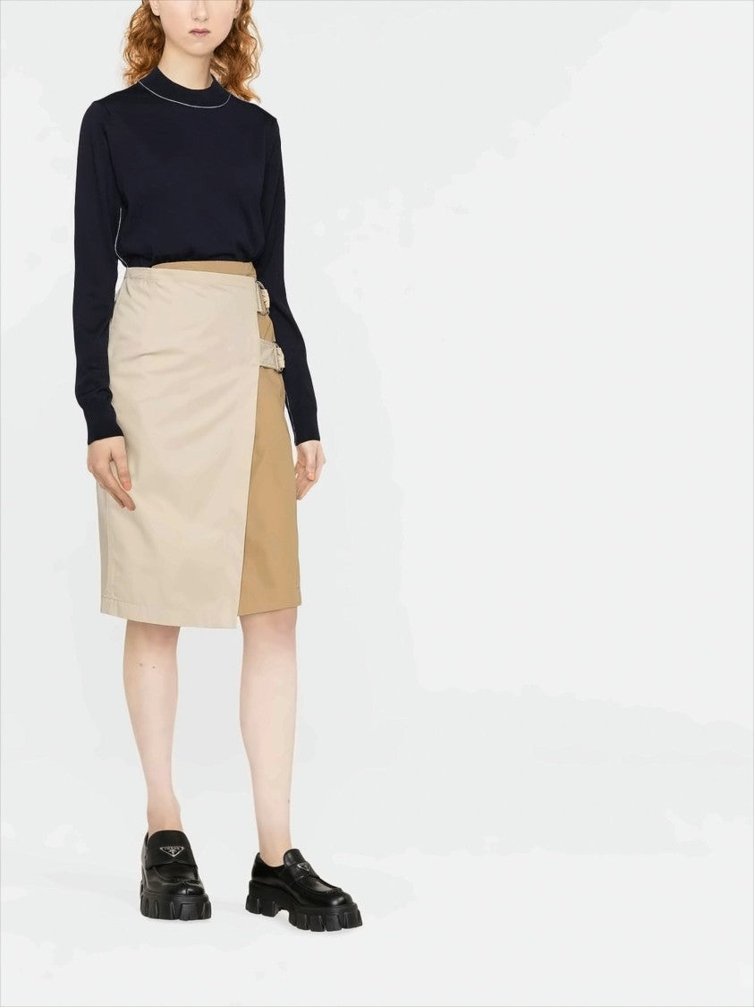 Fitted Knit Top With High Neckline And Contrast Stitching