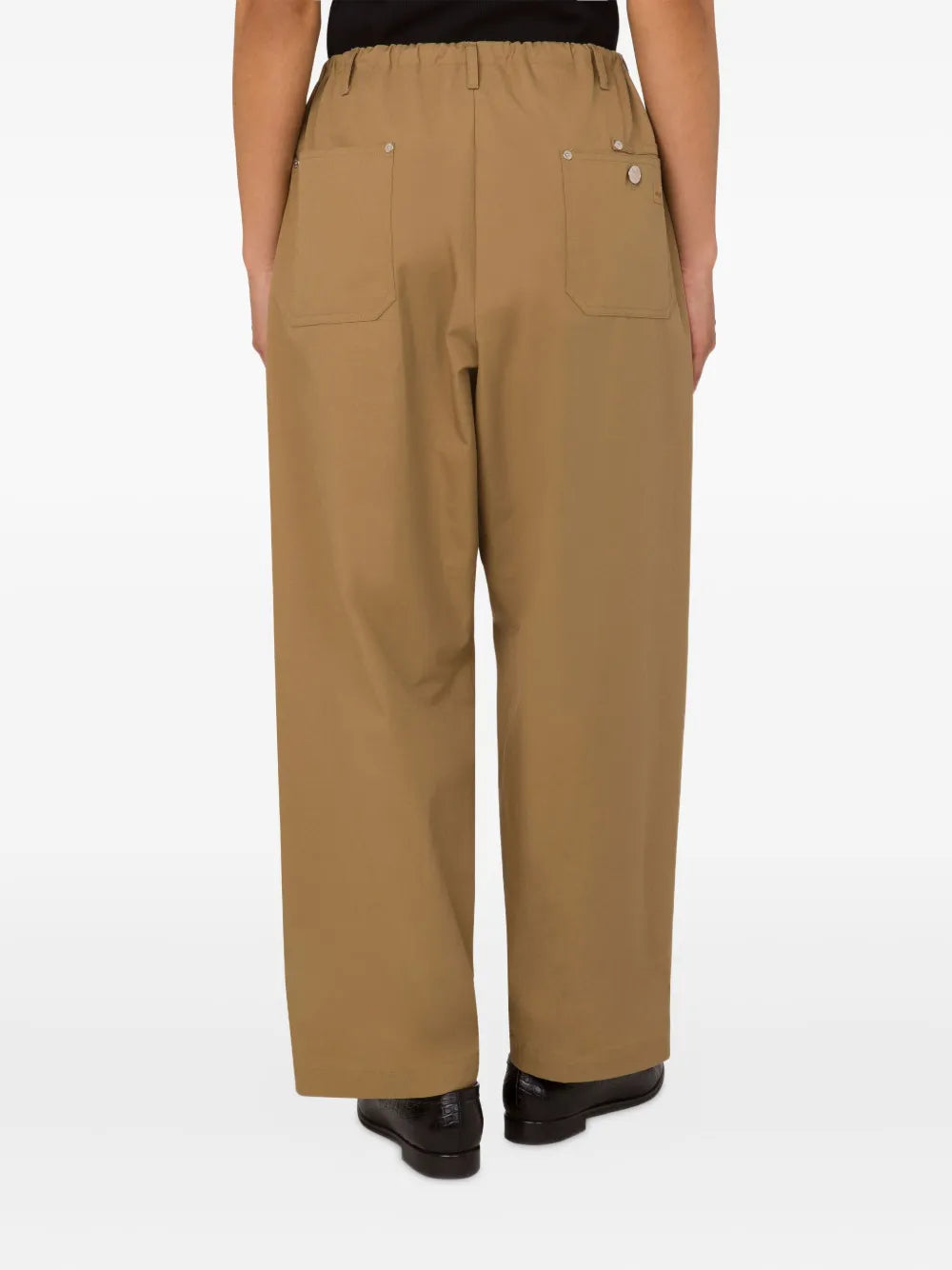 Classic Tailored Pants with Flattering Silhouette