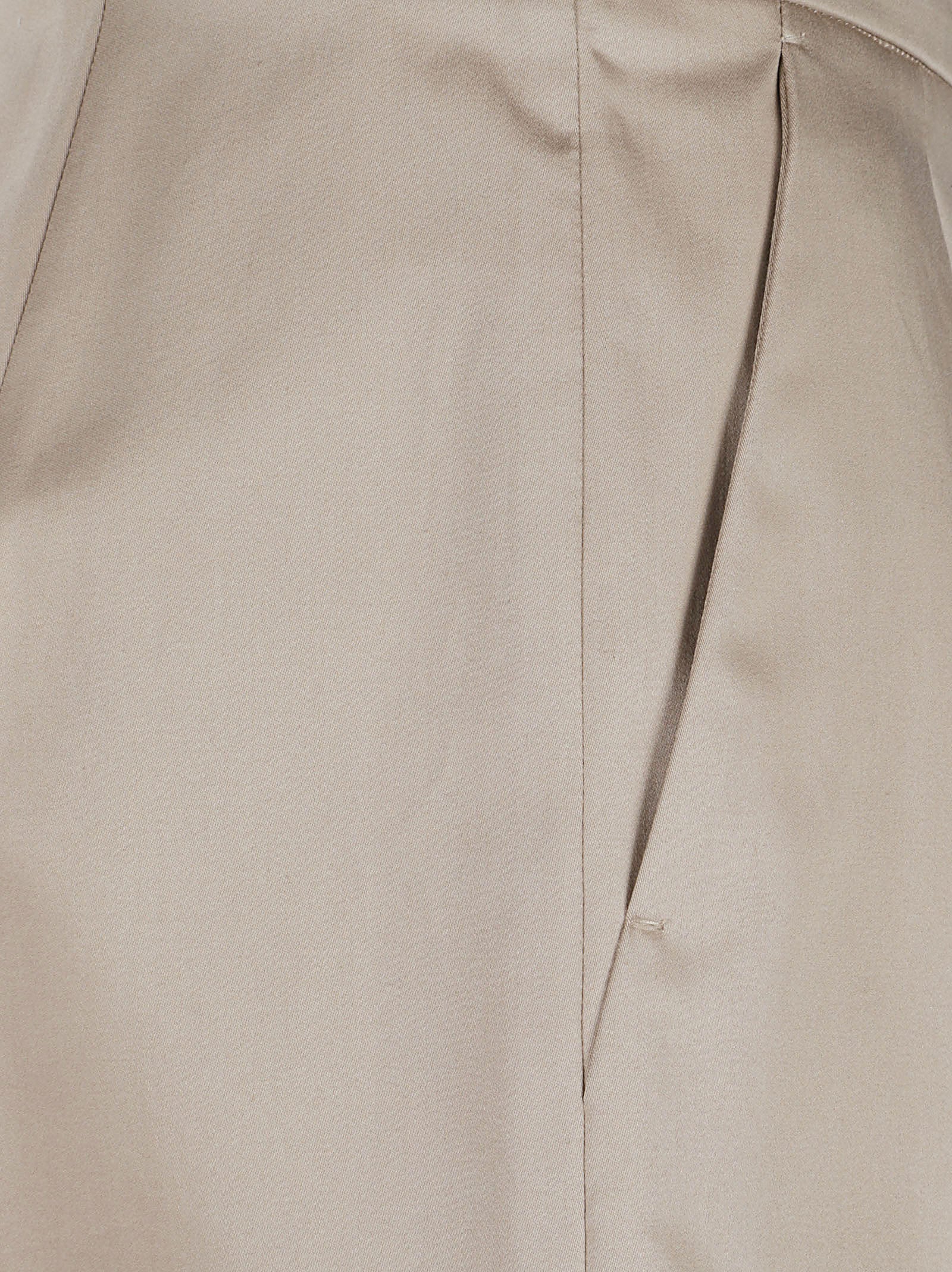 Tailored High-Waist Shorts with Structured Waistband