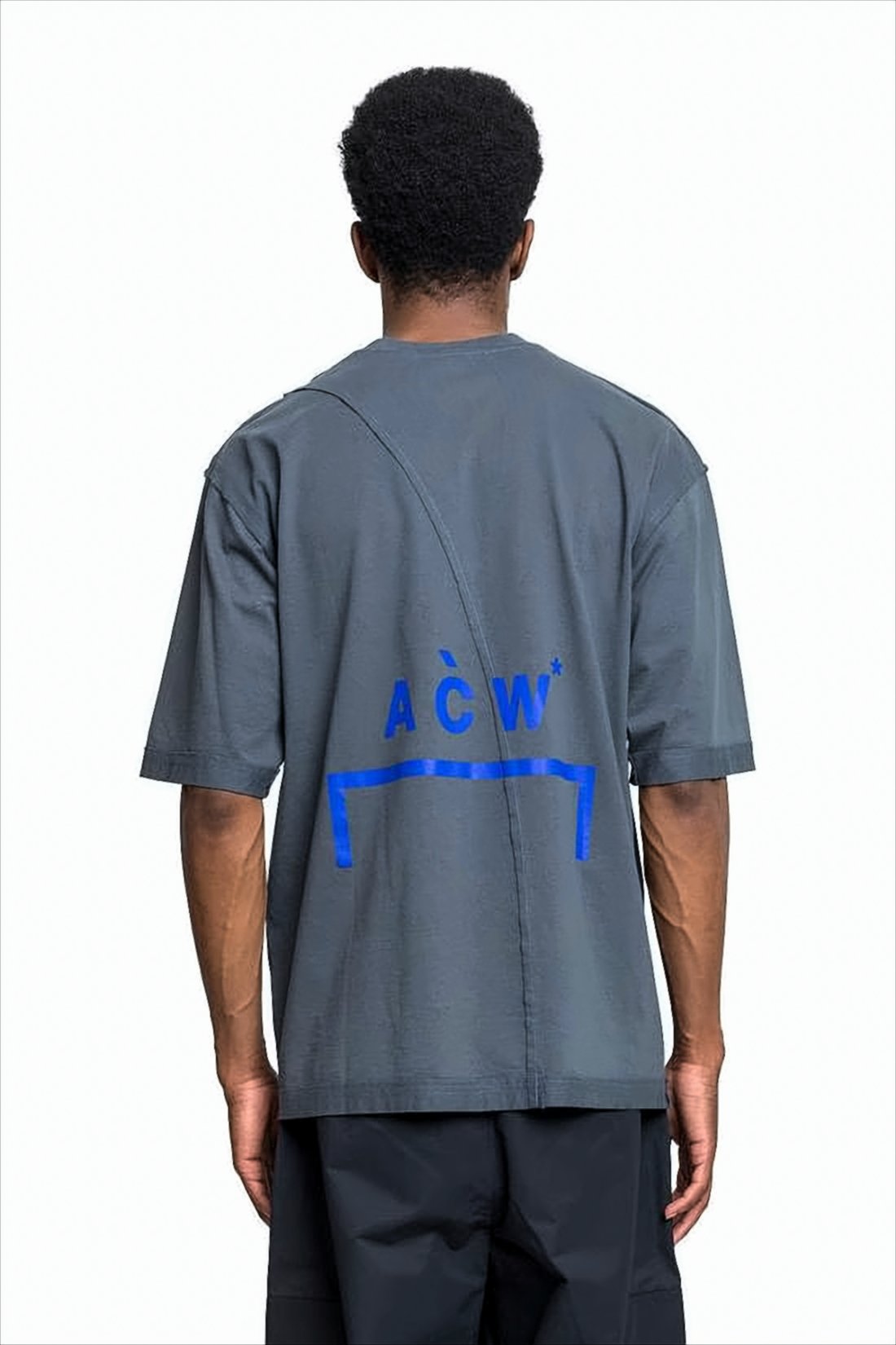 Luźny T-shirt o pudełkowym kroju