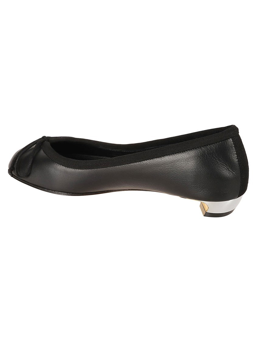 Rounded Toe Flats With Bow Detail